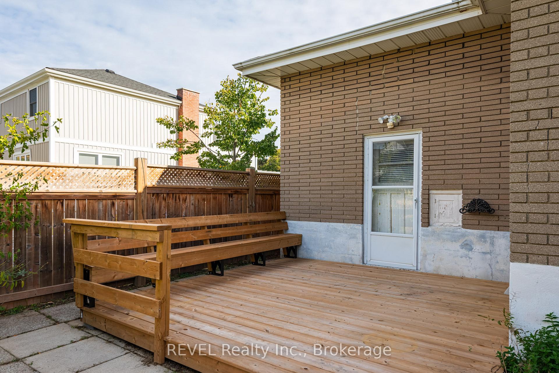 Photo 35 of 425 Geneva Street, St. Catharines, Lakeport — HOMEH