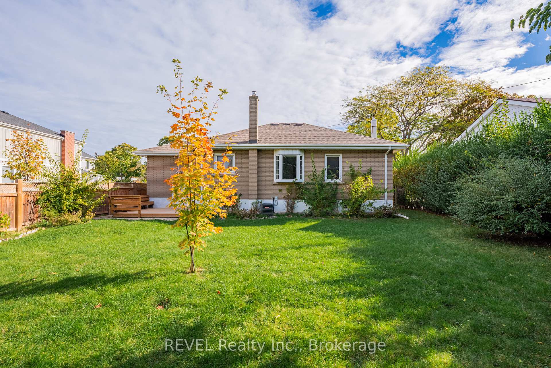 Photo 38 of 425 Geneva Street, St. Catharines, Lakeport — HOMEH