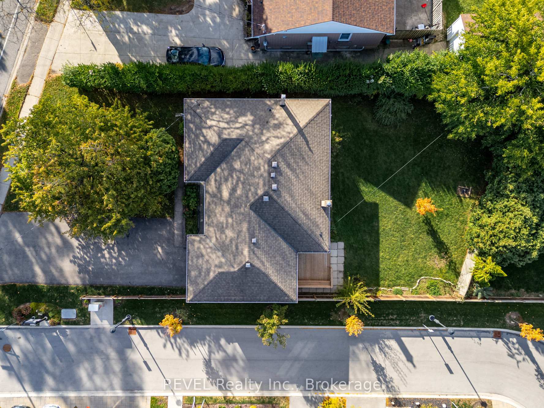 Photo 42 of 425 Geneva Street, St. Catharines, Lakeport — HOMEH