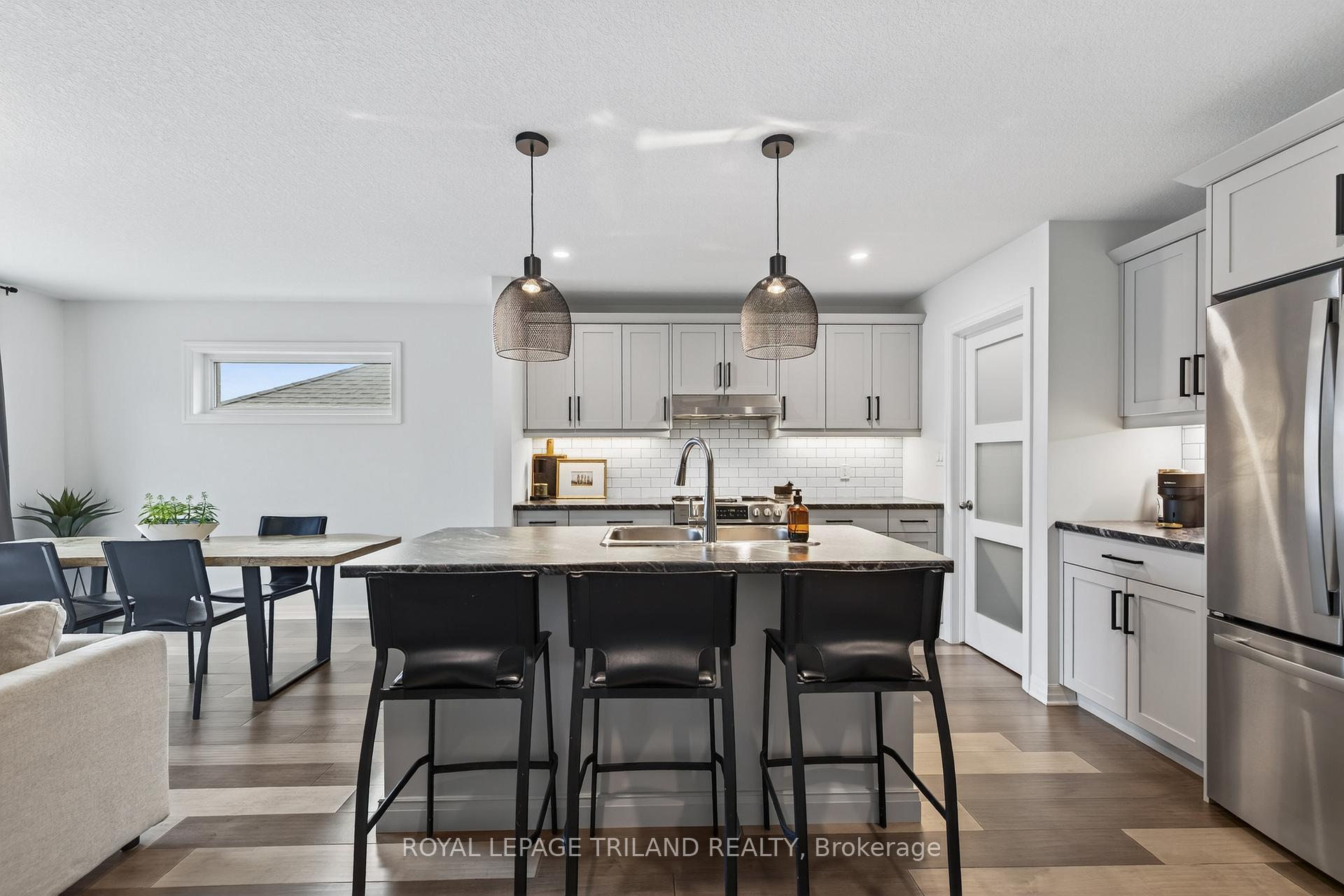 Photo 12 of 61 Ashberry Place, St. Thomas — HOMEH