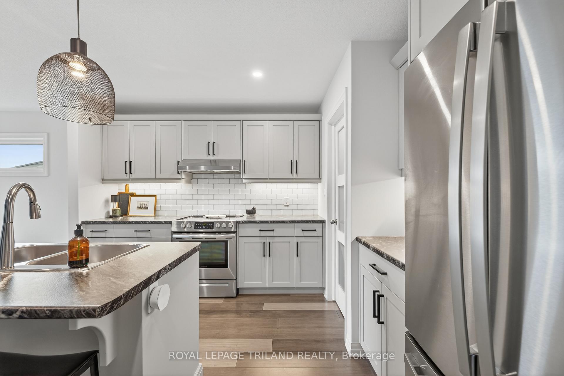 Photo 15 of 61 Ashberry Place, St. Thomas — HOMEH
