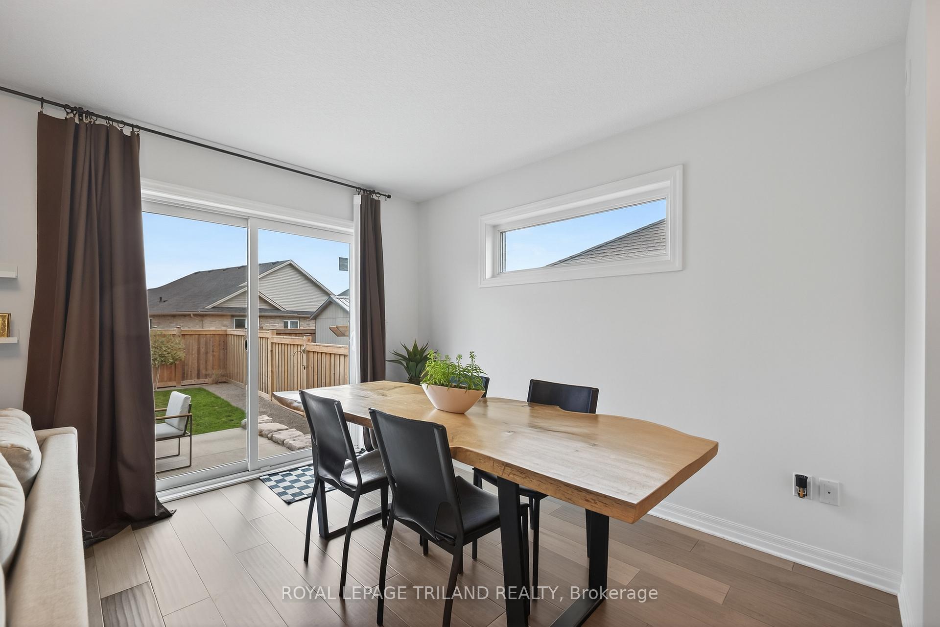 Photo 17 of 61 Ashberry Place, St. Thomas — HOMEH