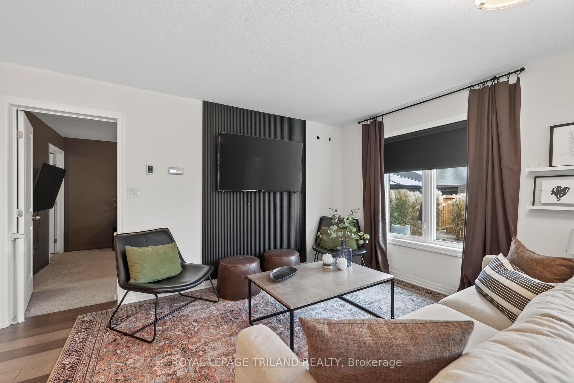 Photo 21 of 61 Ashberry Place, St. Thomas — HOMEH