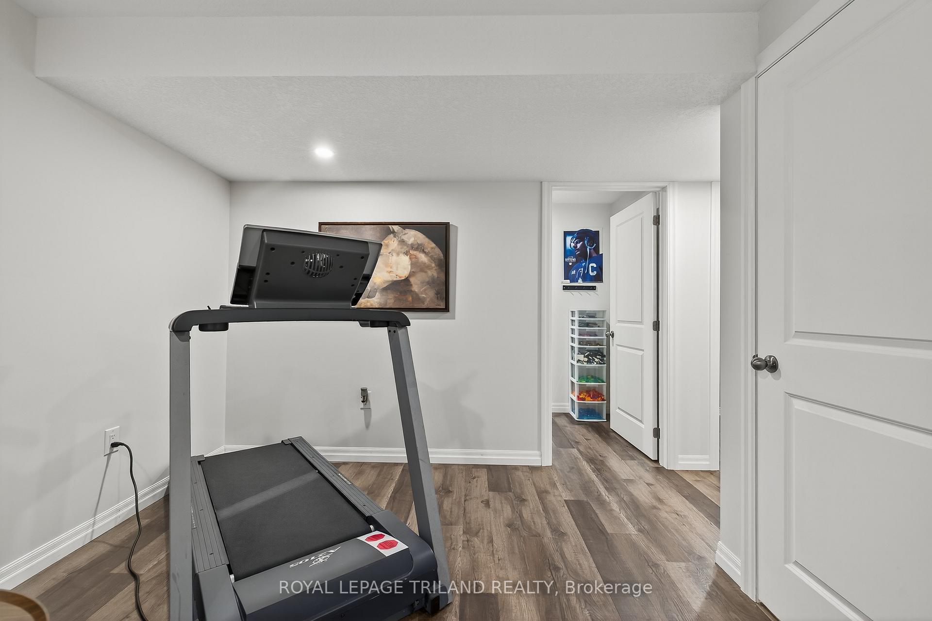 Photo 31 of 61 Ashberry Place, St. Thomas — HOMEH