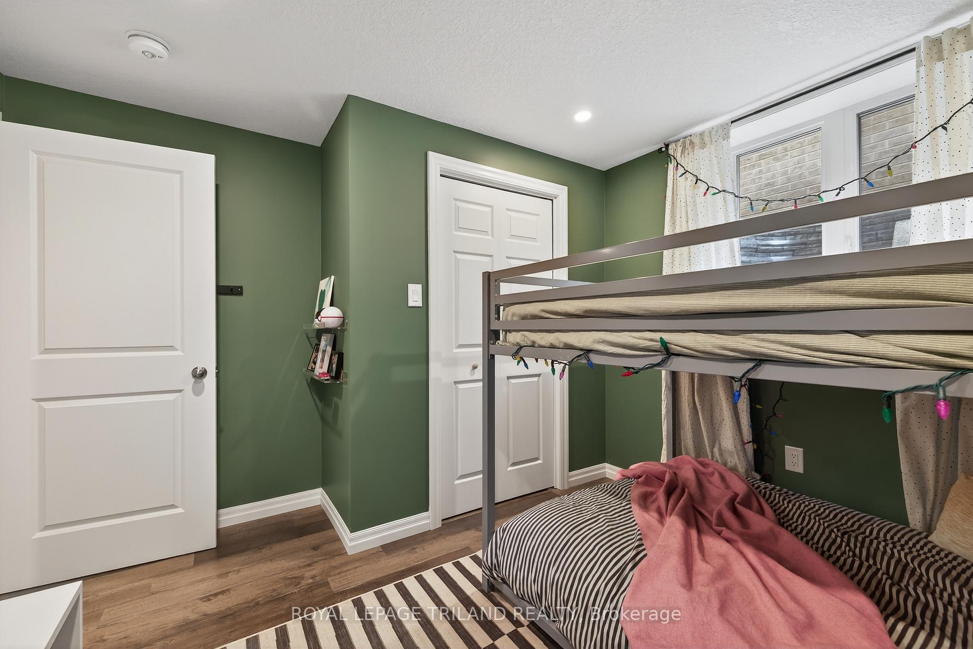 Photo 35 of 61 Ashberry Place, St. Thomas — HOMEH
