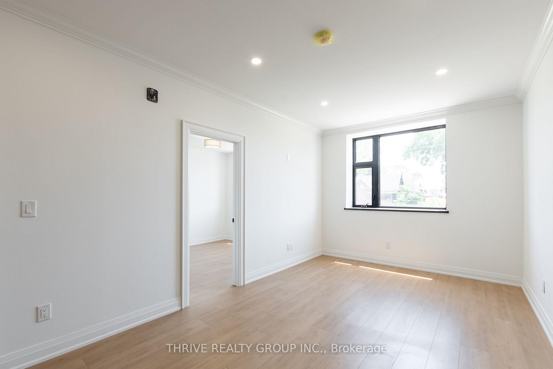 Photo 7 of Unit 5, 16 Hincks Street, St. Thomas — HOMEH