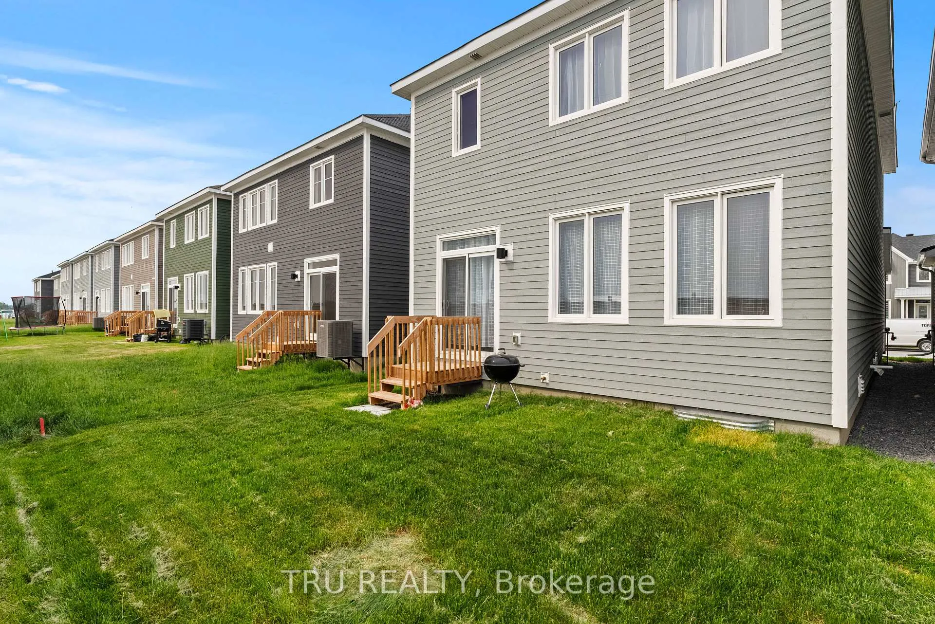 Photo 28 of 517 Oldenburg Avenue, Ottawa, Btwn Franktown Rd. & Fallowfield Rd. — HOMEH