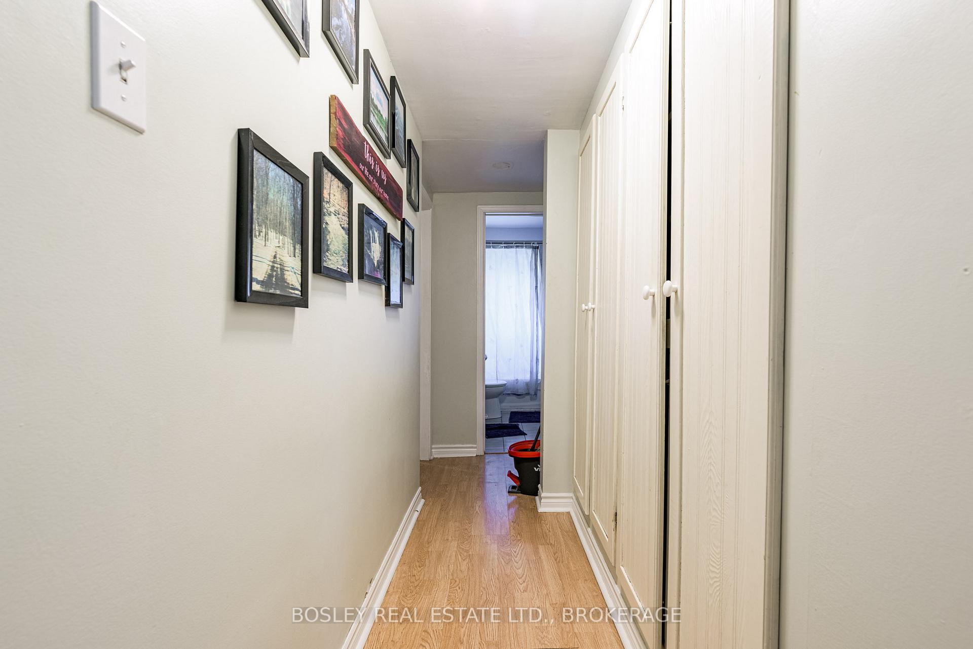 Photo 5 of 17 Mccalla Drive, St. Catharines, Fairview — HOMEH