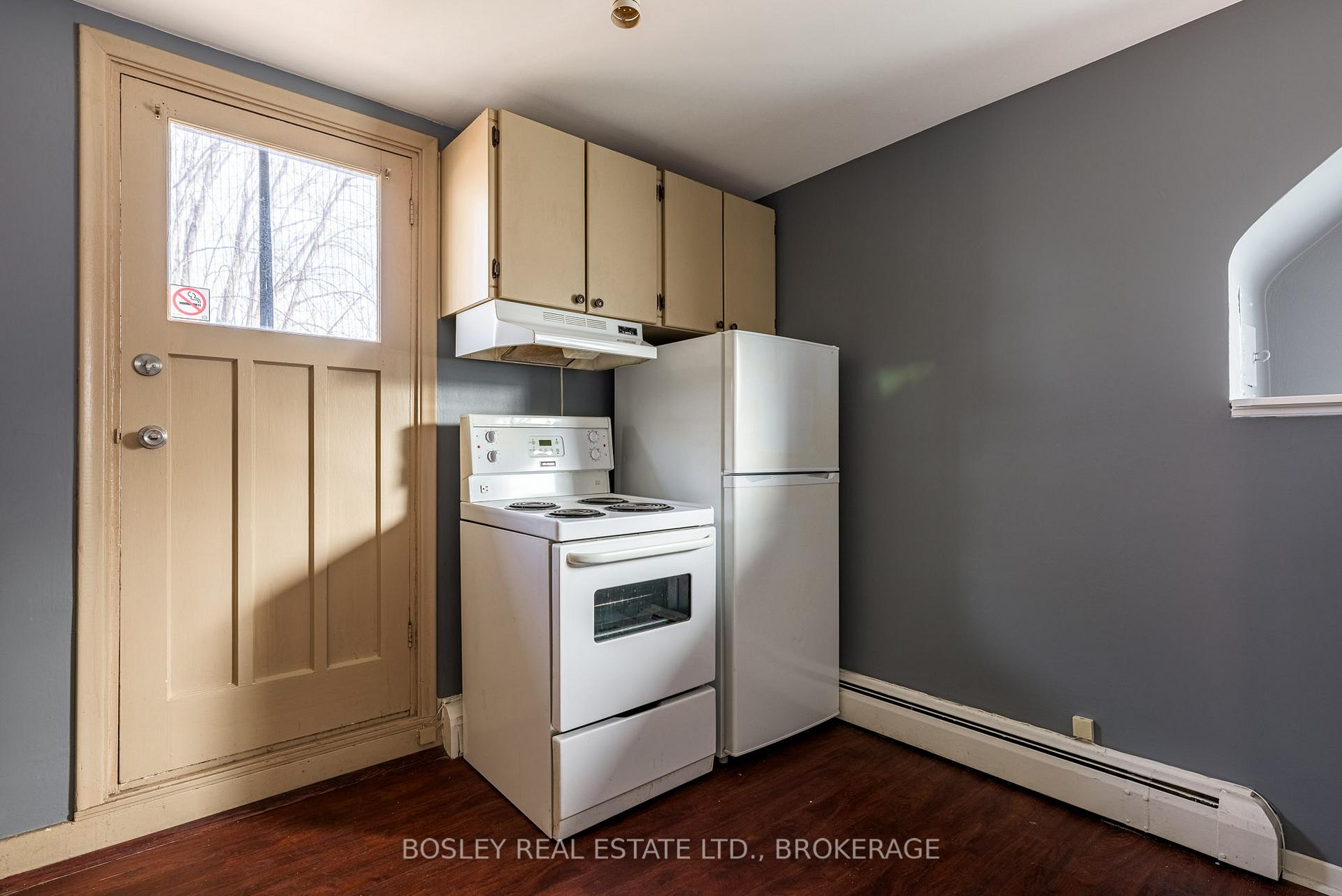 Photo 16 of 17 Mccalla Drive, St. Catharines, Fairview — HOMEH