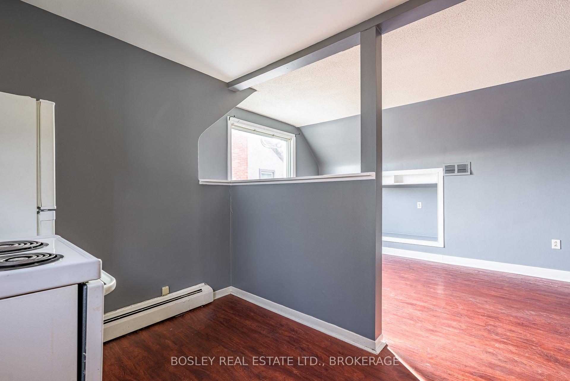 Photo 18 of 17 Mccalla Drive, St. Catharines, Fairview — HOMEH
