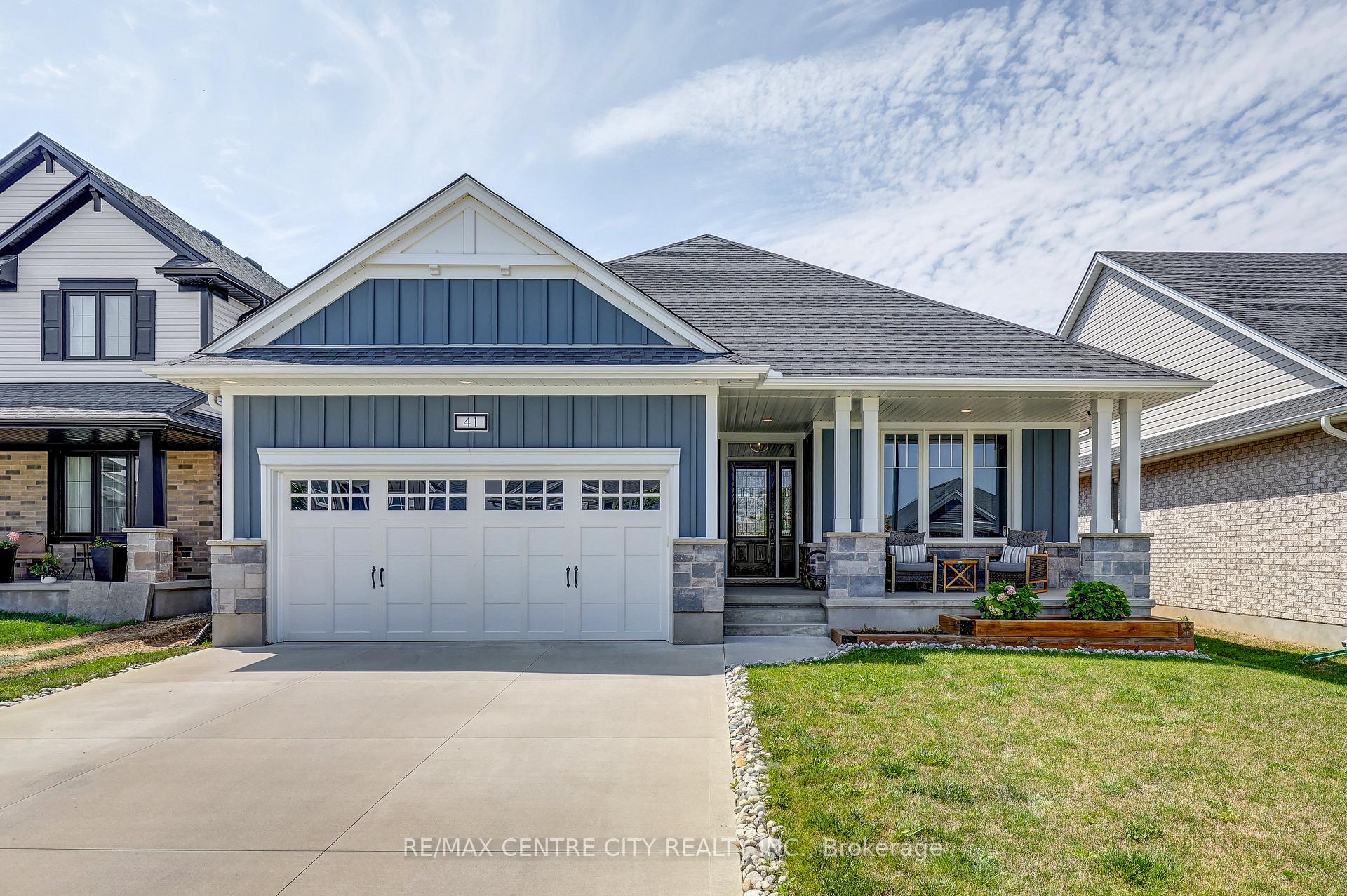 Front of 41 Honey Bend
