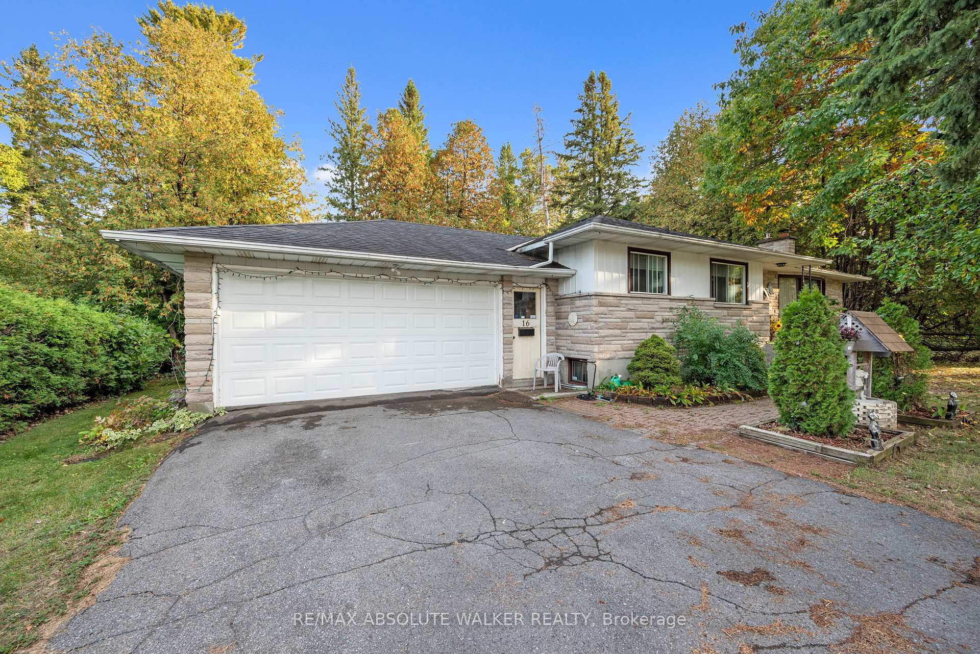 Photo 1 of 16 Beverly Street, Ottawa, Stittsville (Central) — HOMEH