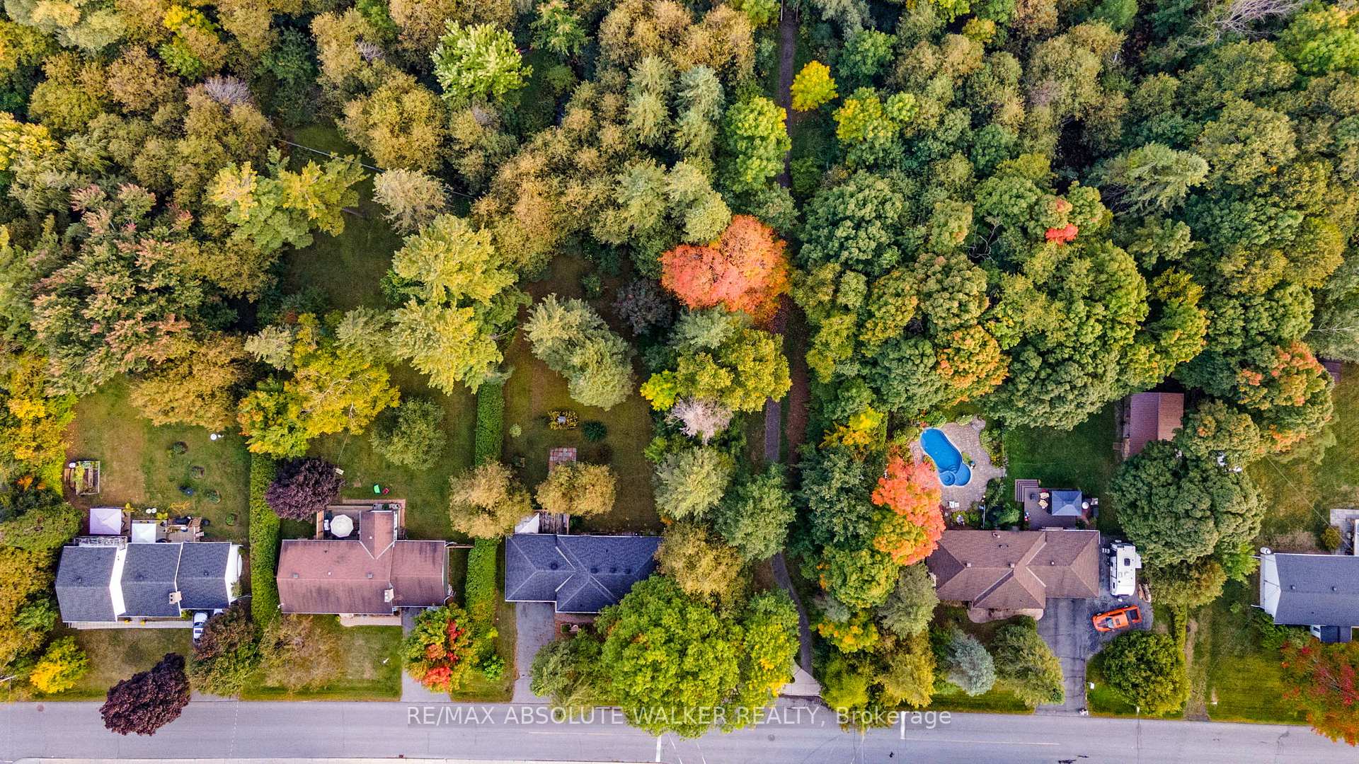 Photo 3 of 16 Beverly Street, Ottawa, Stittsville (Central) — HOMEH