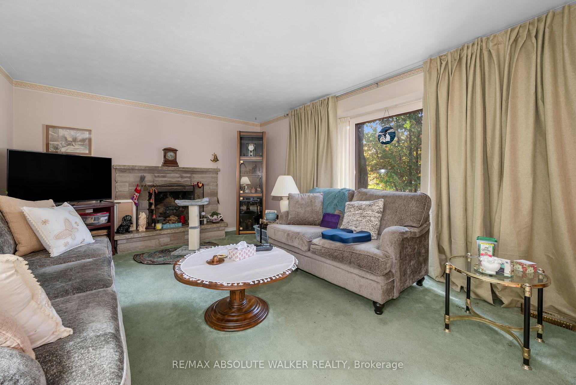 Photo 6 of 16 Beverly Street, Ottawa, Stittsville (Central) — HOMEH