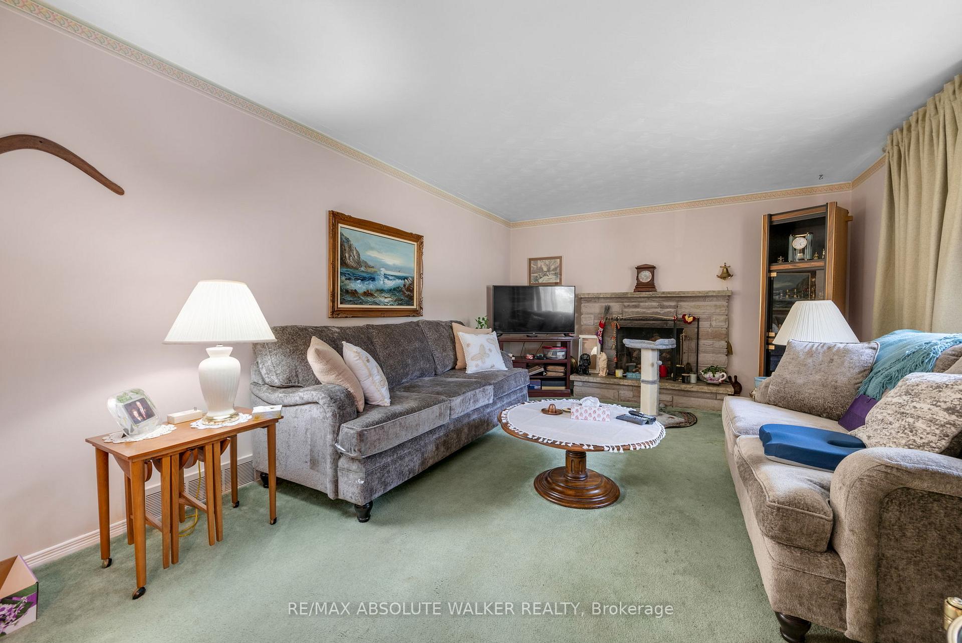 Photo 7 of 16 Beverly Street, Ottawa, Stittsville (Central) — HOMEH