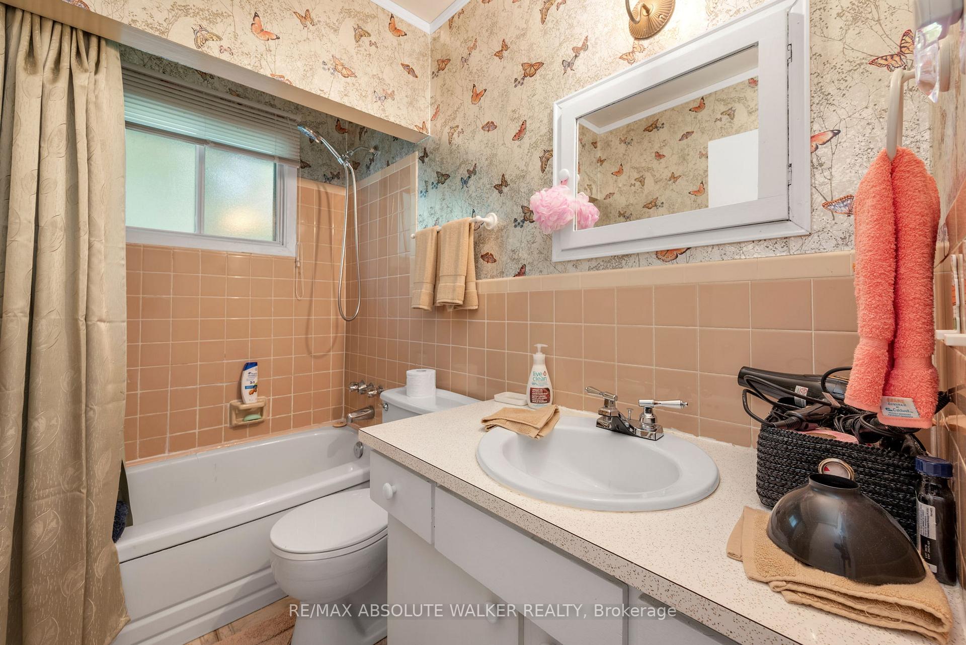 Photo 19 of 16 Beverly Street, Ottawa, Stittsville (Central) — HOMEH