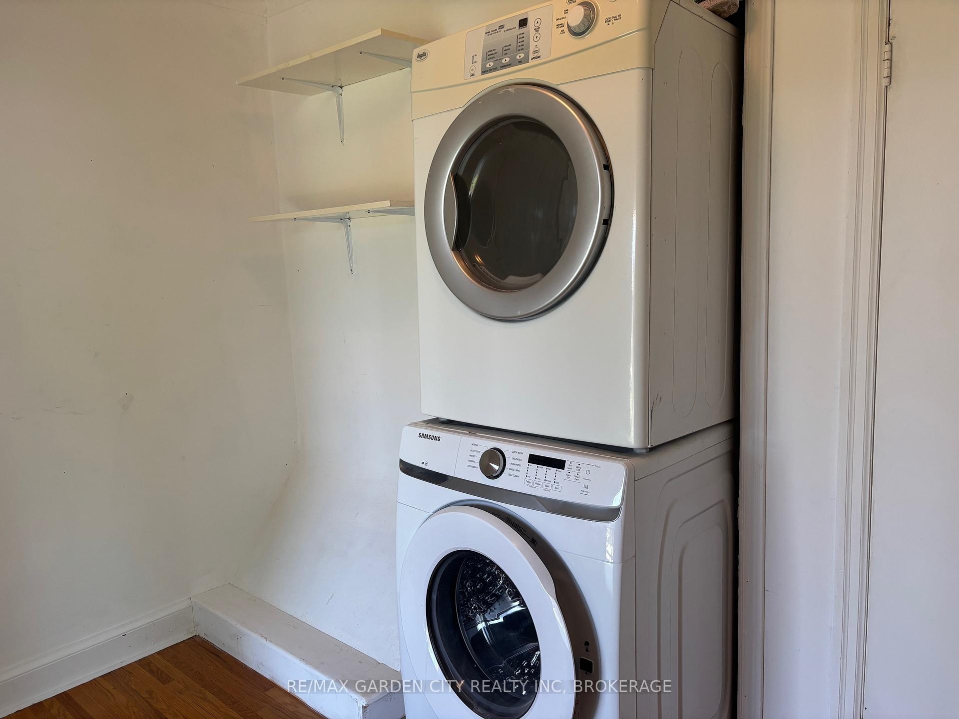 Photo 13 of Unit MAIN FLOOR, 88 St. Davids Road, St. Catharines, Burleigh Hill — HOMEH