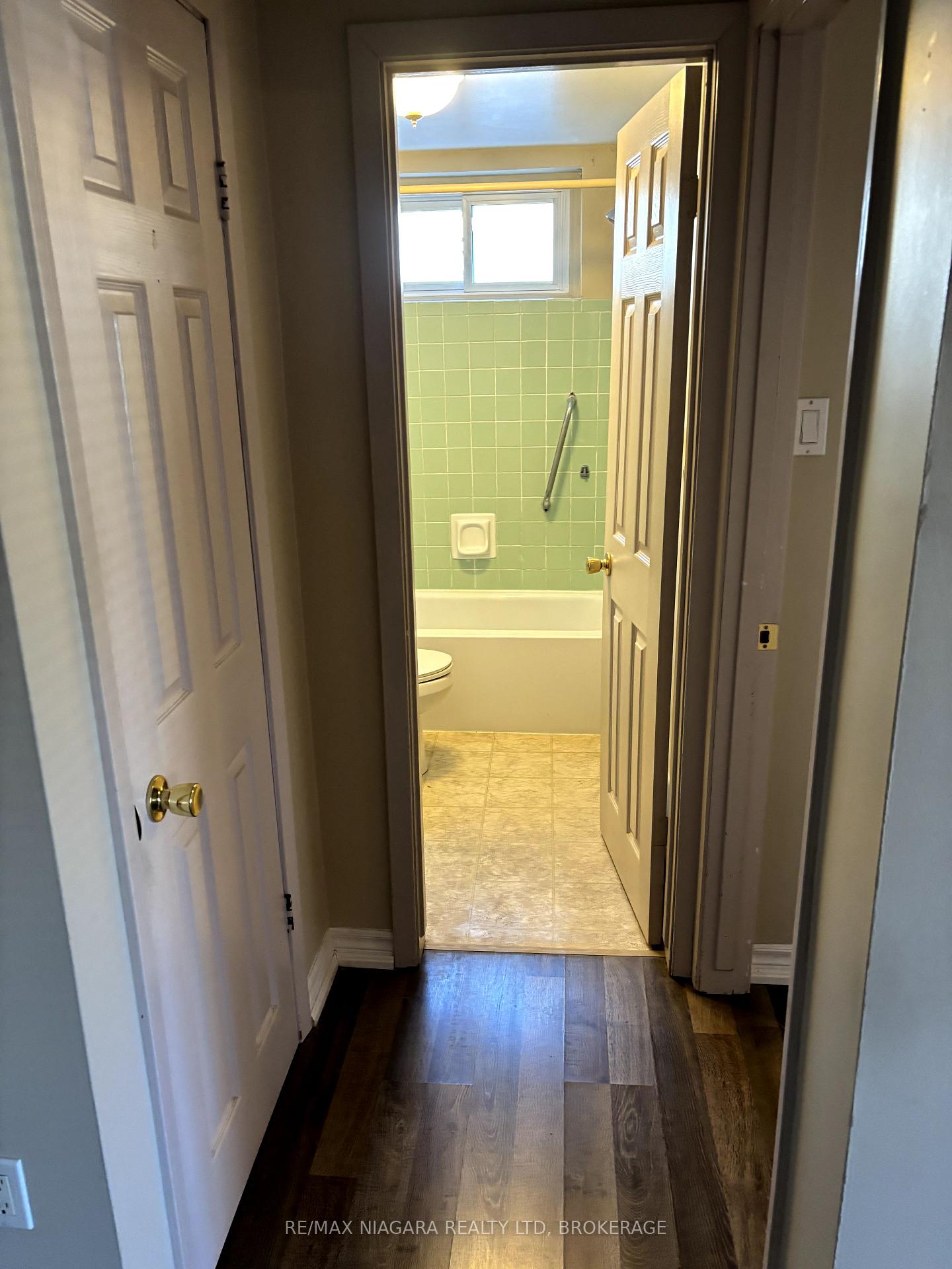 Photo 7 of 17 Simcoe Street, St. Catharines, Port Dalhousie — HOMEH