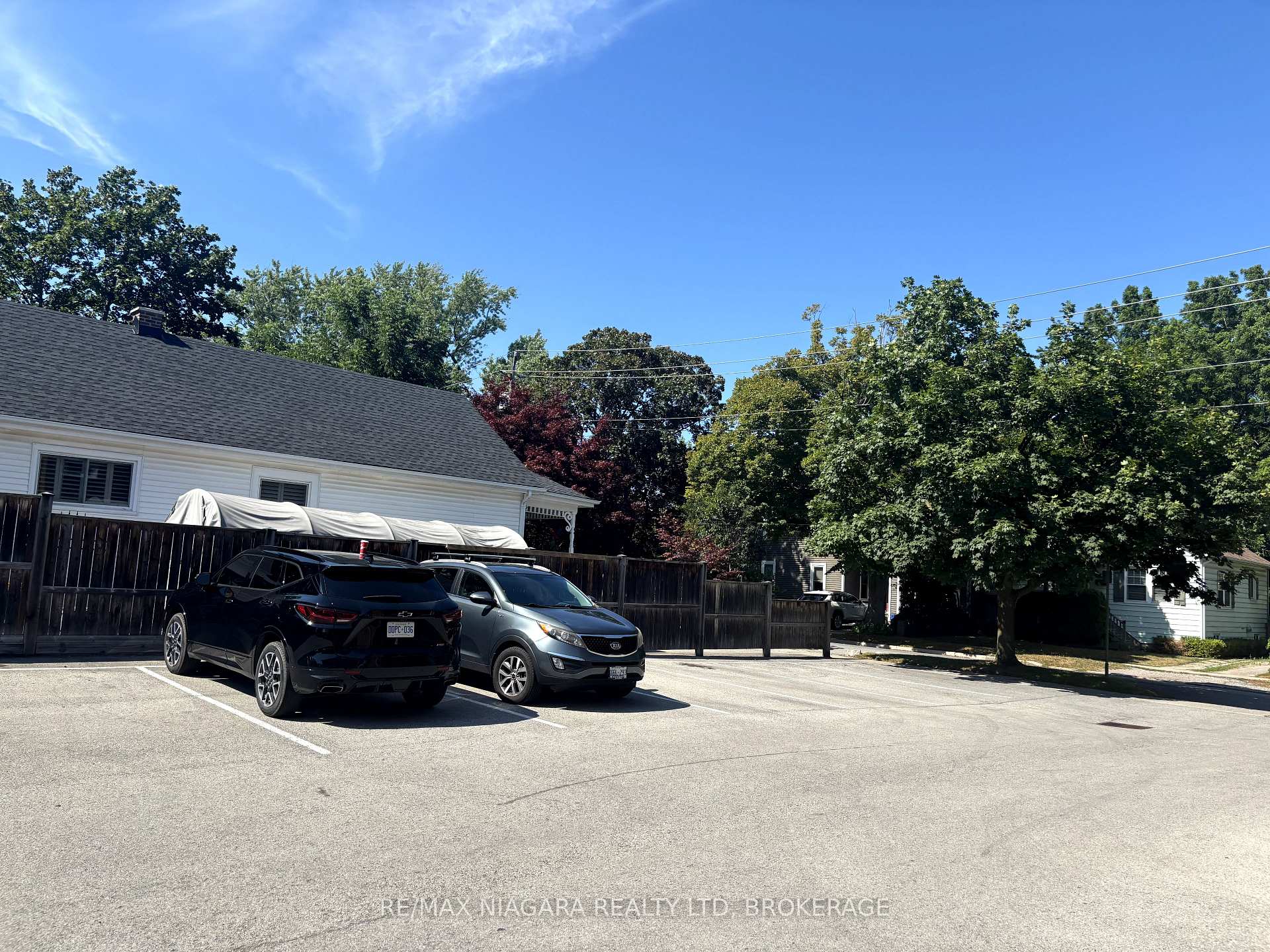Photo 15 of 17 Simcoe Street, St. Catharines, Port Dalhousie — HOMEH