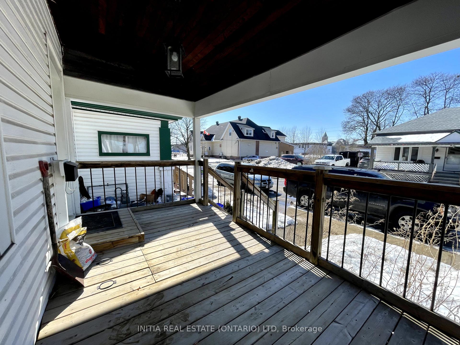 Photo 4 of 31.5 John Street, St. Thomas — HOMEH