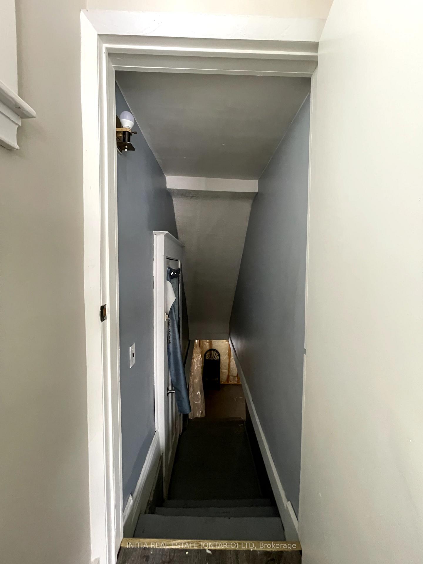Photo 13 of 31.5 John Street, St. Thomas — HOMEH
