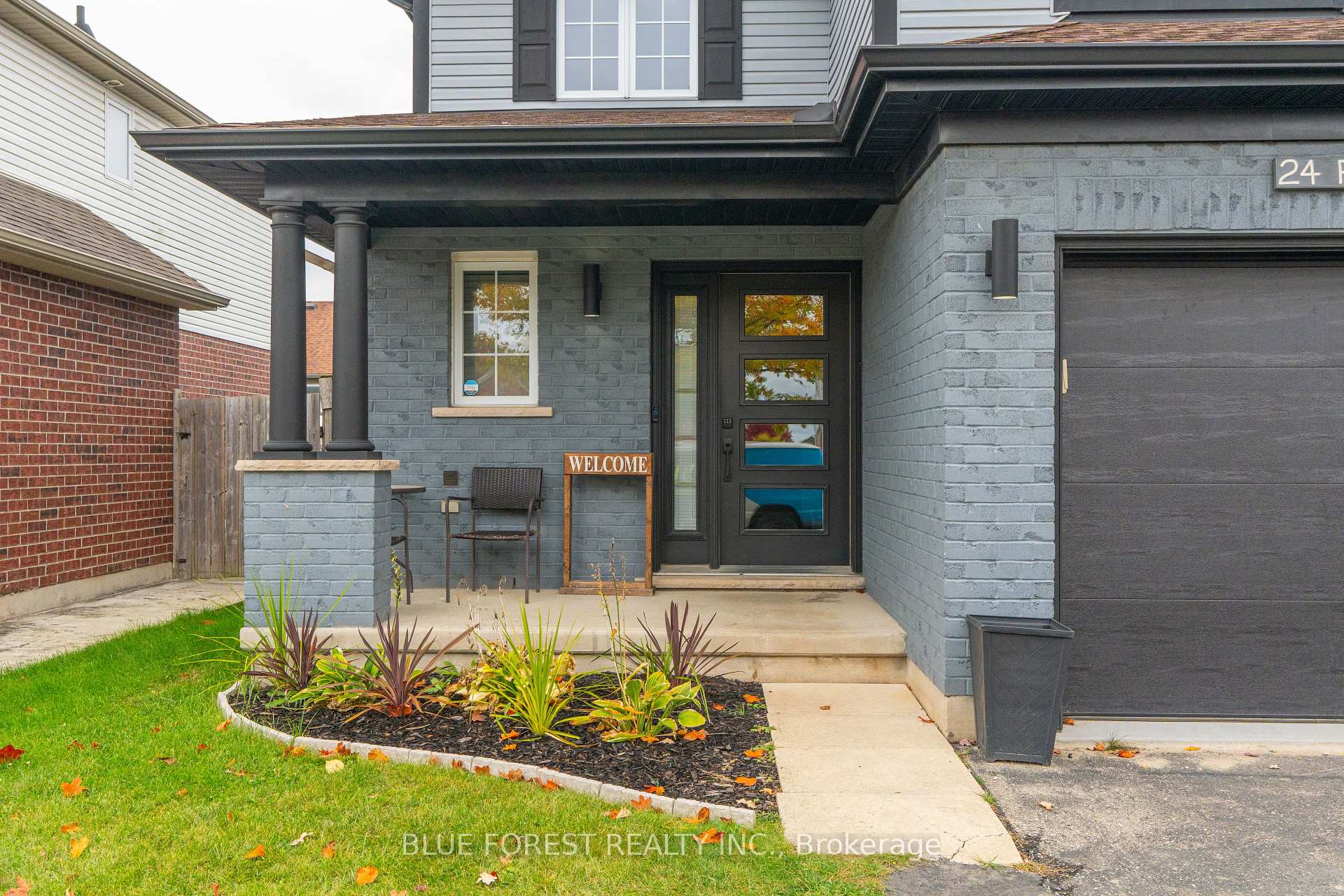 Photo 2 of 24 Peach Tree Boulevard, St. Thomas — HOMEH
