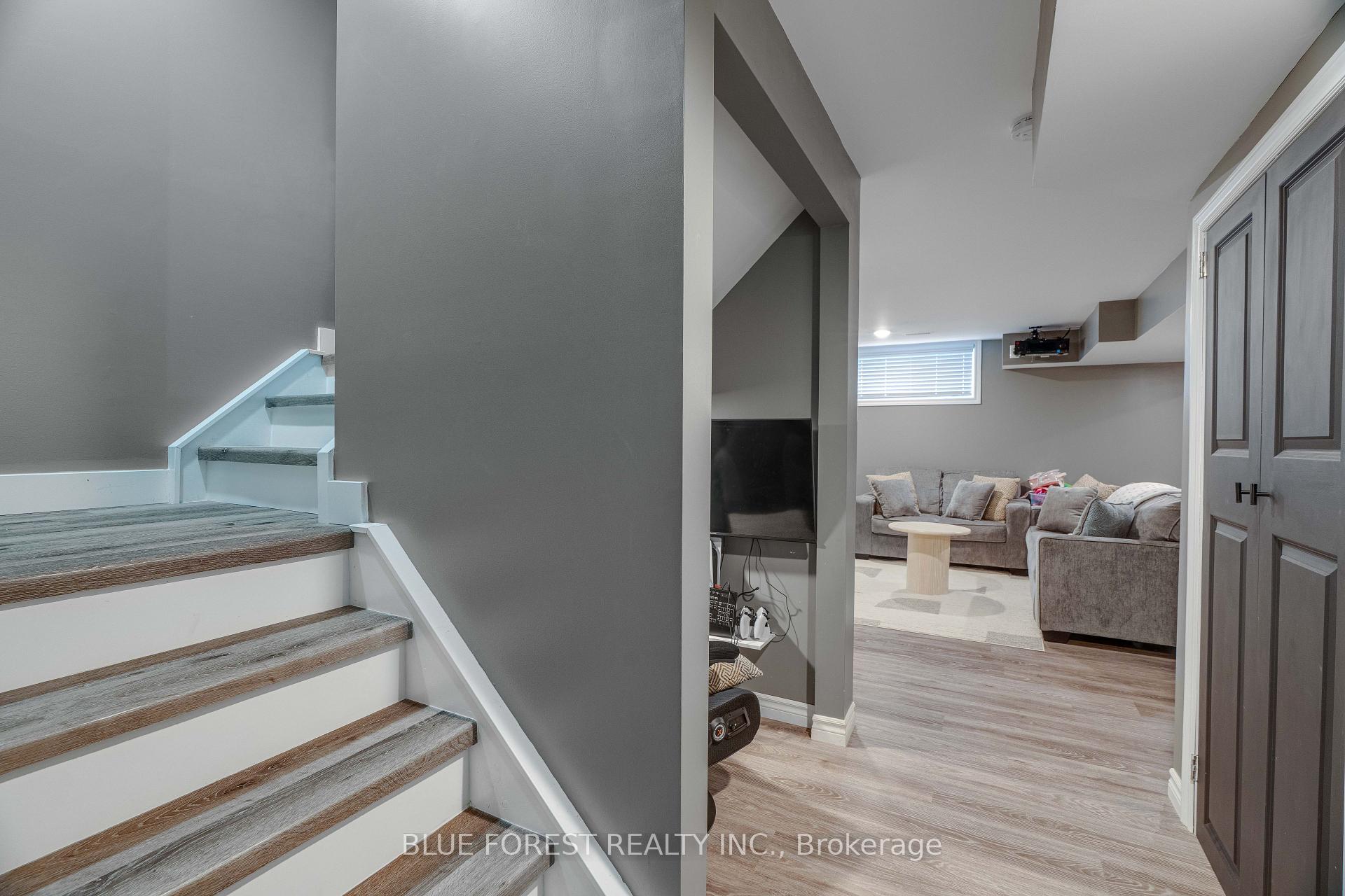 Photo 11 of 24 Peach Tree Boulevard, St. Thomas — HOMEH