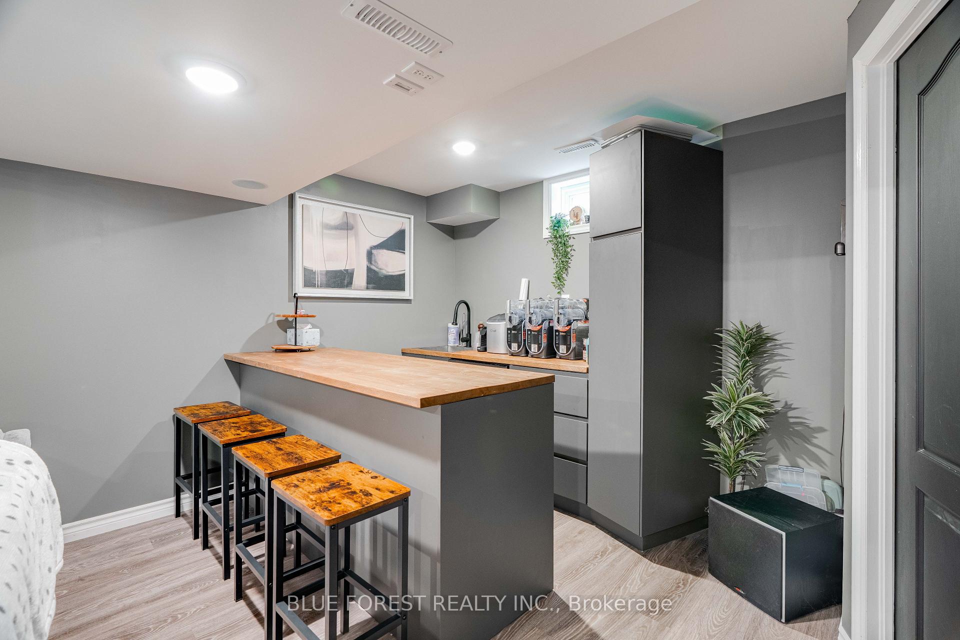 Photo 15 of 24 Peach Tree Boulevard, St. Thomas — HOMEH