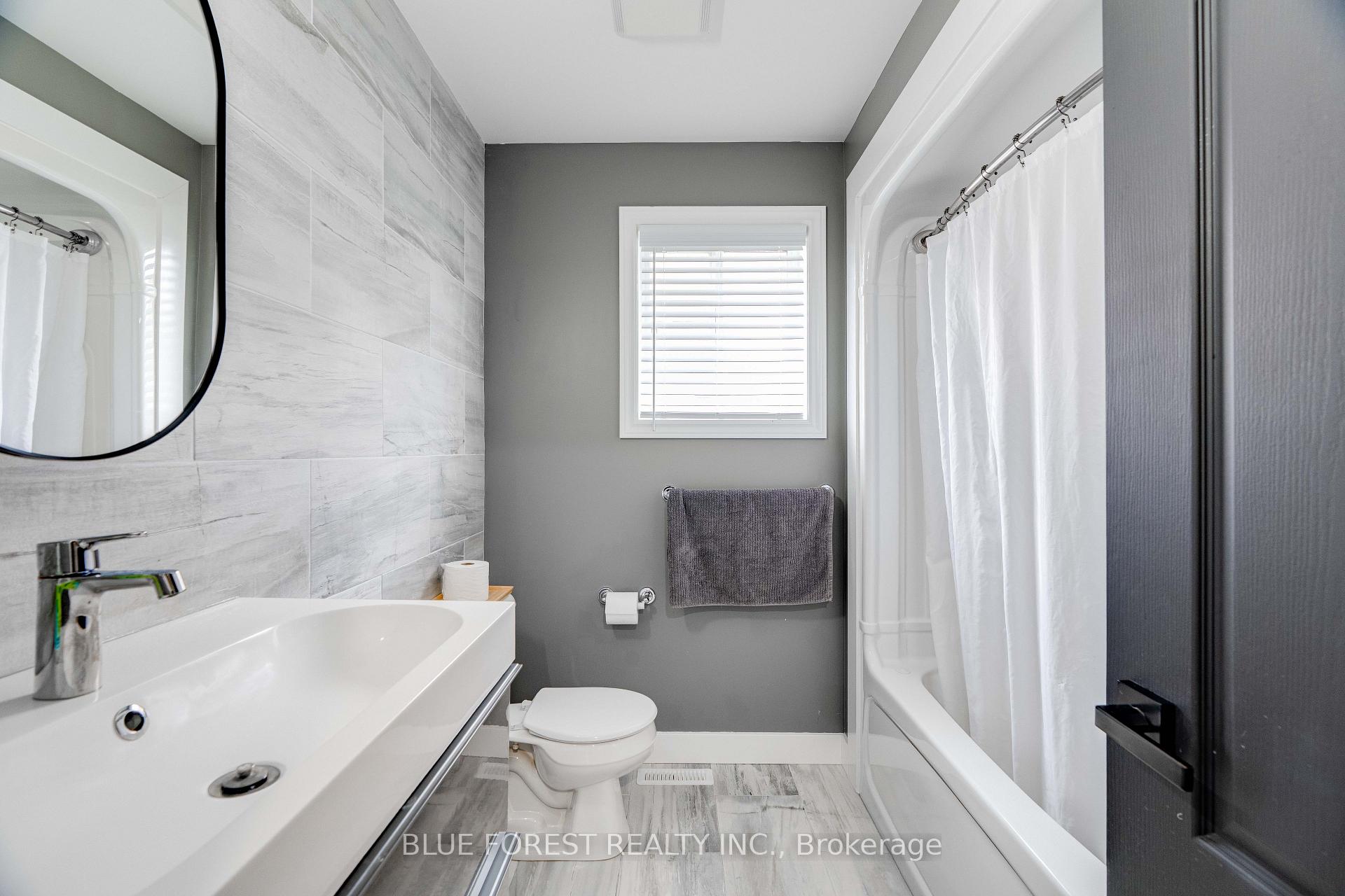 Photo 24 of 24 Peach Tree Boulevard, St. Thomas — HOMEH