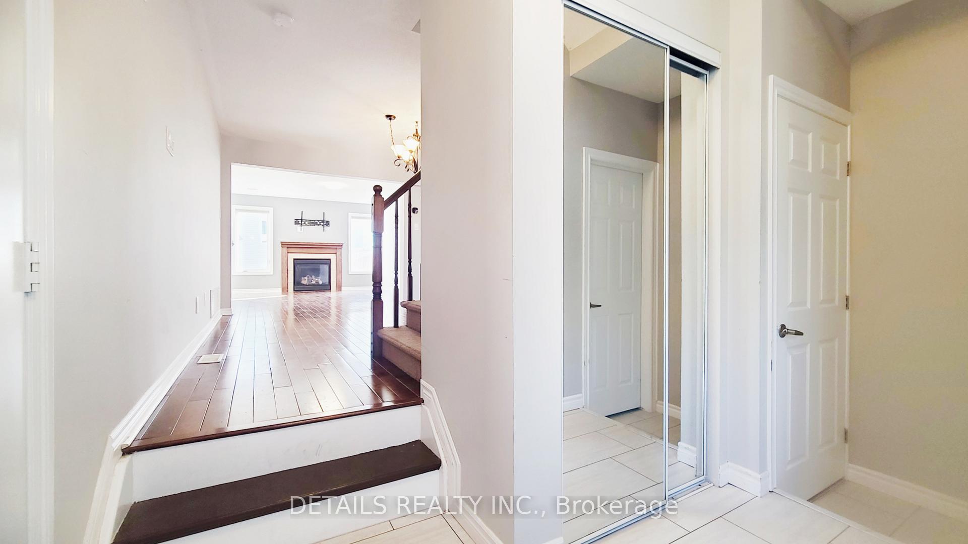 Photo 3 of 206 Aquilo Crescent, Ottawa, Stittsville (North) — HOMEH