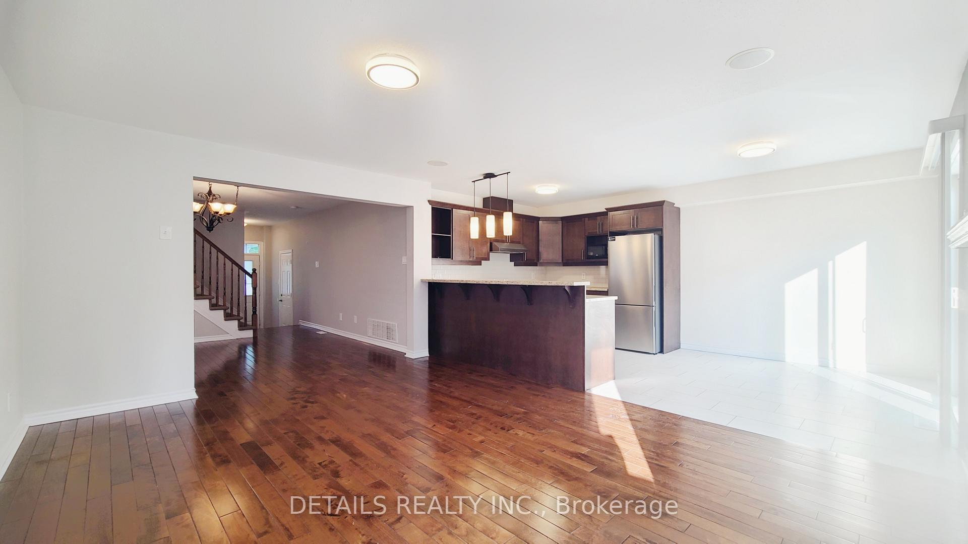 Photo 4 of 206 Aquilo Crescent, Ottawa, Stittsville (North) — HOMEH