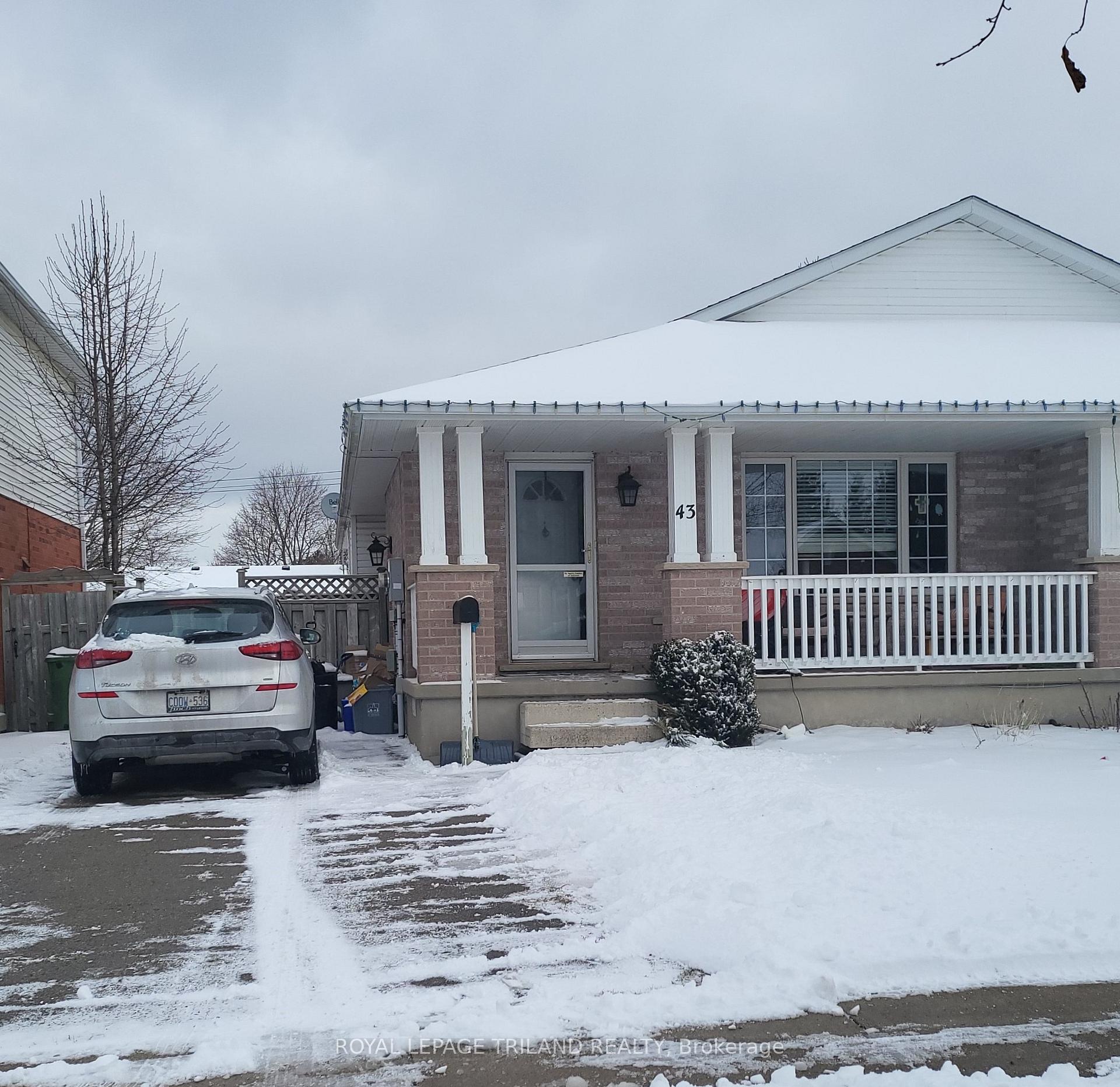 Photo 1 of 43 Axford Parkway, St. Thomas — HOMEH