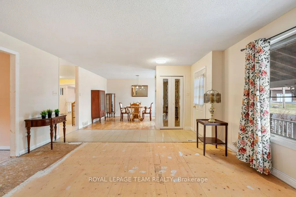 Photo 11 of 504 Quart Court, North Dundas, Winchester — HOMEH
