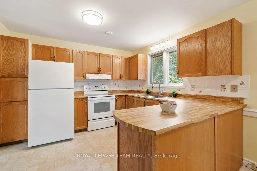 Photo 14 of 504 Quart Court, North Dundas, Winchester — HOMEH