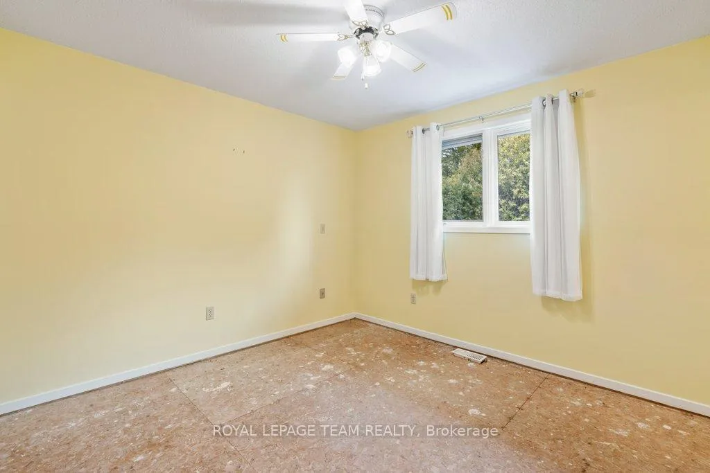 Photo 23 of 504 Quart Court, North Dundas, Winchester — HOMEH