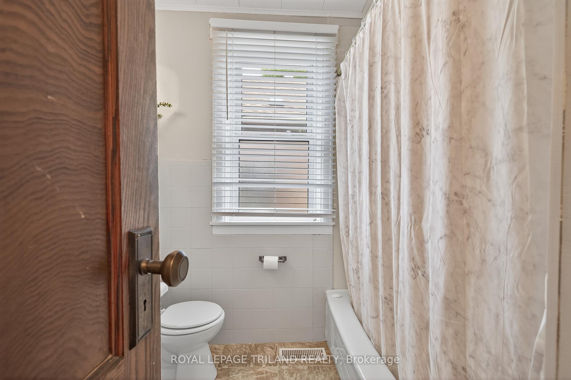 Photo 14 of 137 Redan Street, St. Thomas — HOMEH