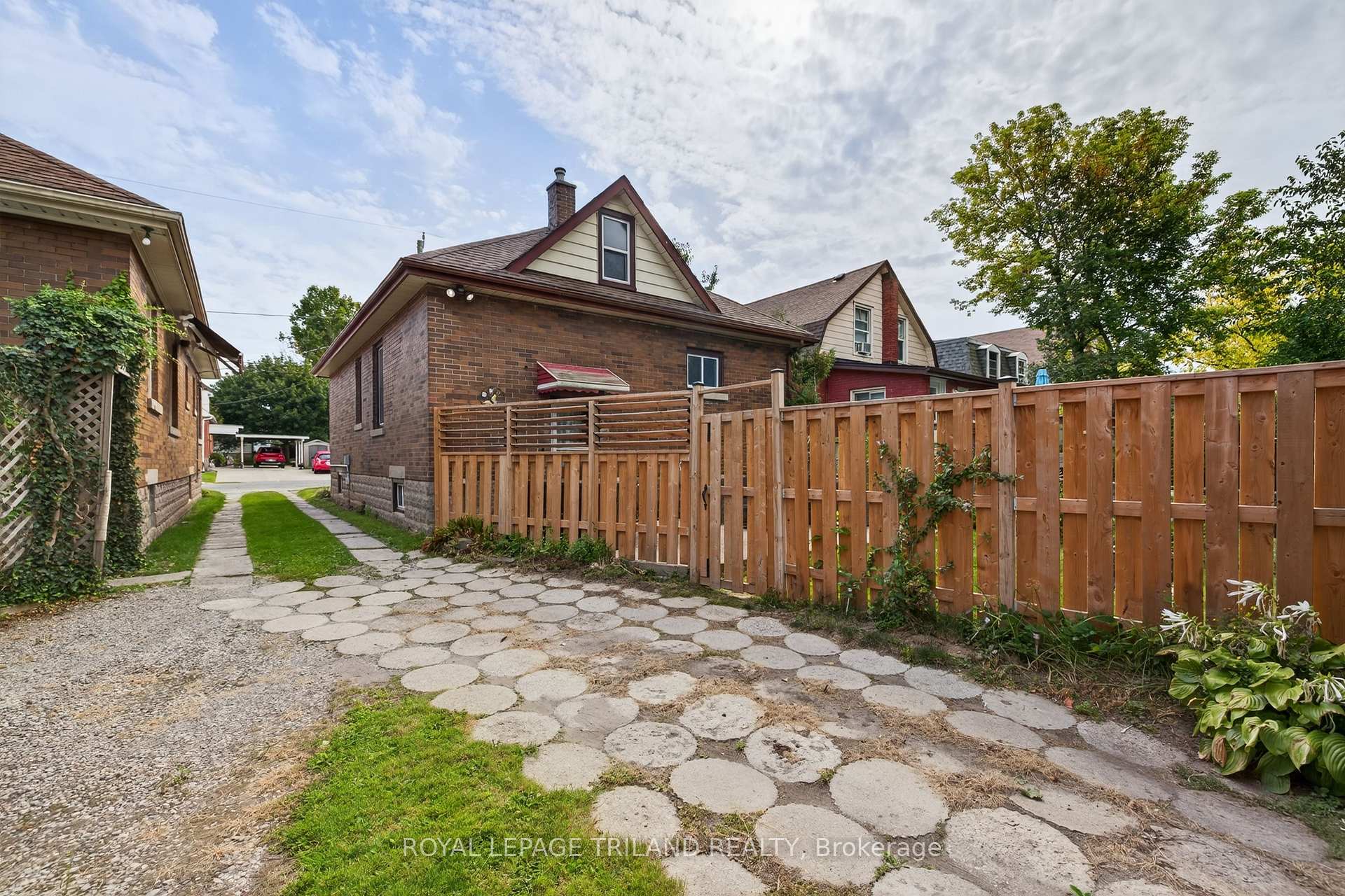 Photo 23 of 137 Redan Street, St. Thomas — HOMEH