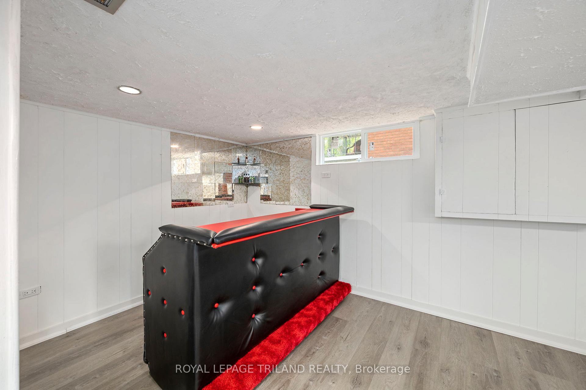 Photo 21 of 11 Patricia Street, St. Thomas — HOMEH