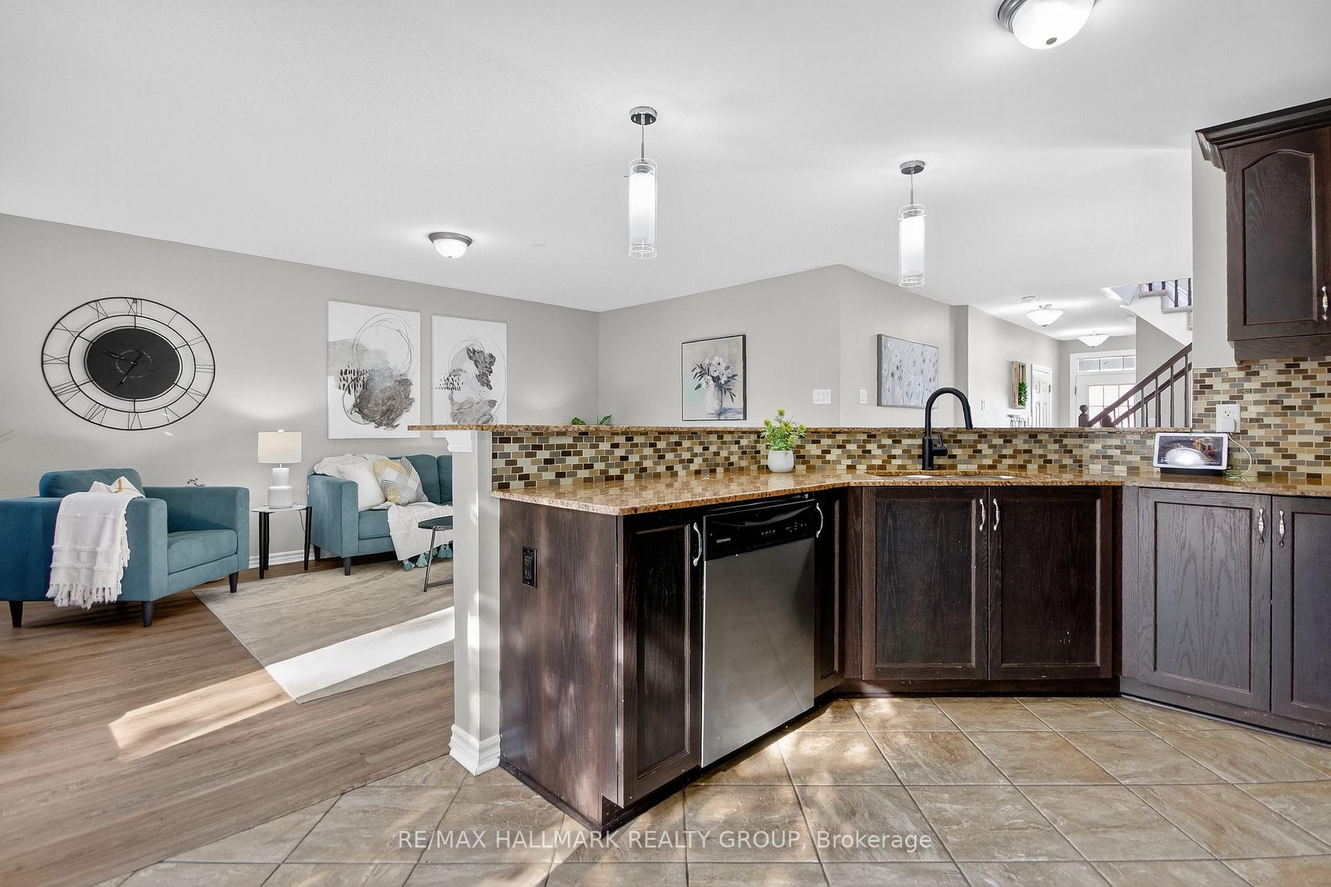 Photo 12 of 125 Maestro Avenue, Ottawa, Stittsville (North) — HOMEH