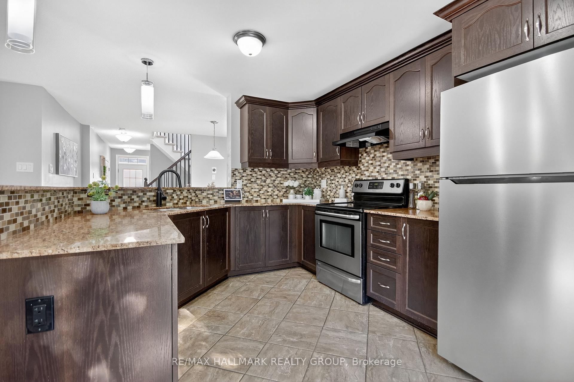 Photo 13 of 125 Maestro Avenue, Ottawa, Stittsville (North) — HOMEH