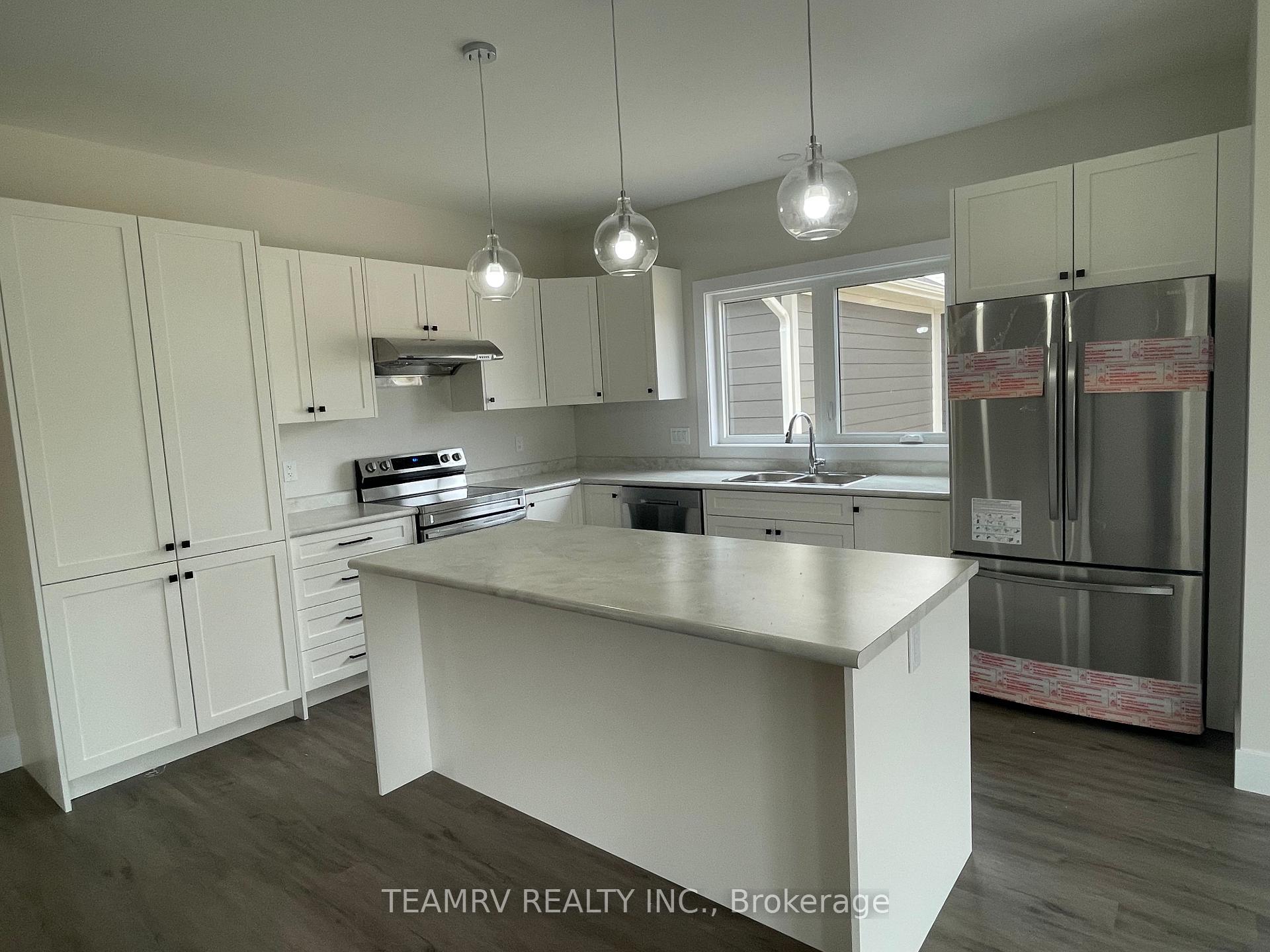 Photo 4 of 49 Acorn Trail, St. Thomas — HOMEH