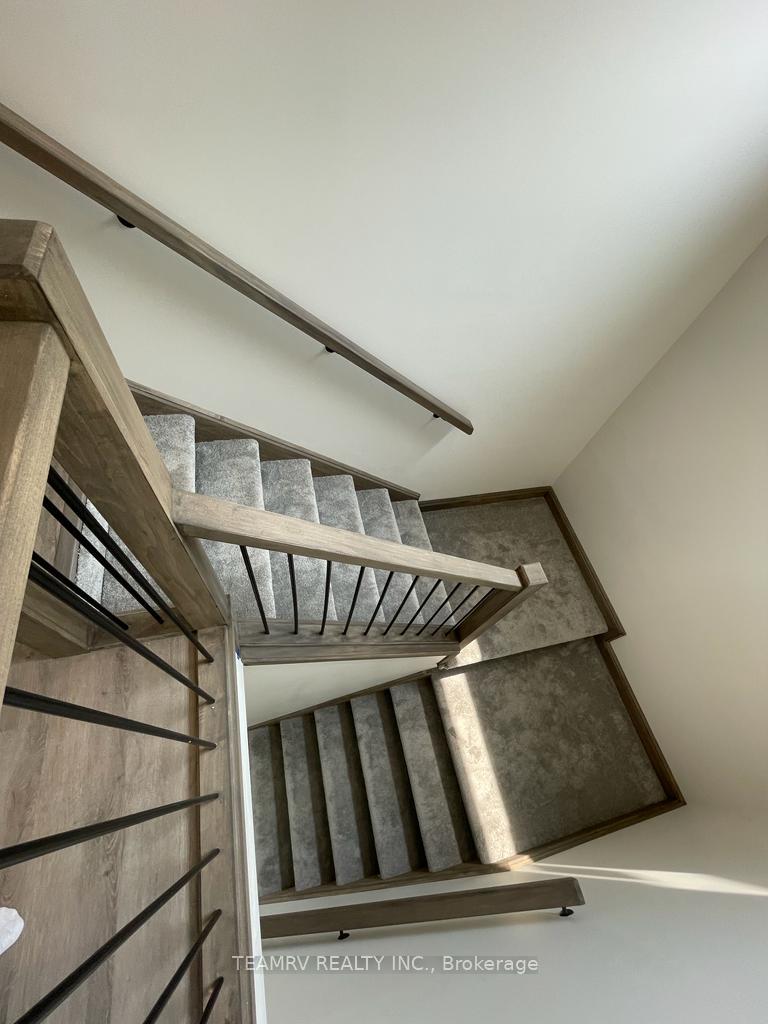 Photo 8 of 49 Acorn Trail, St. Thomas — HOMEH