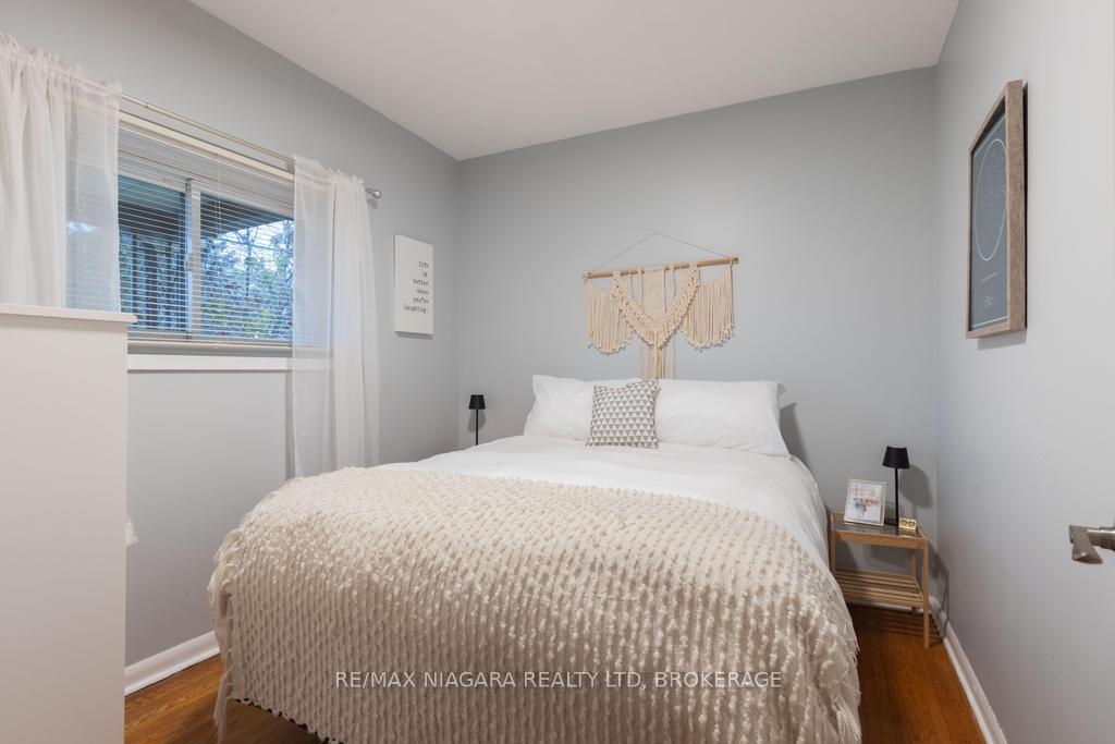 Photo 18 of 26 Hazel Street, St. Catharines, Burleigh Hill — HOMEH