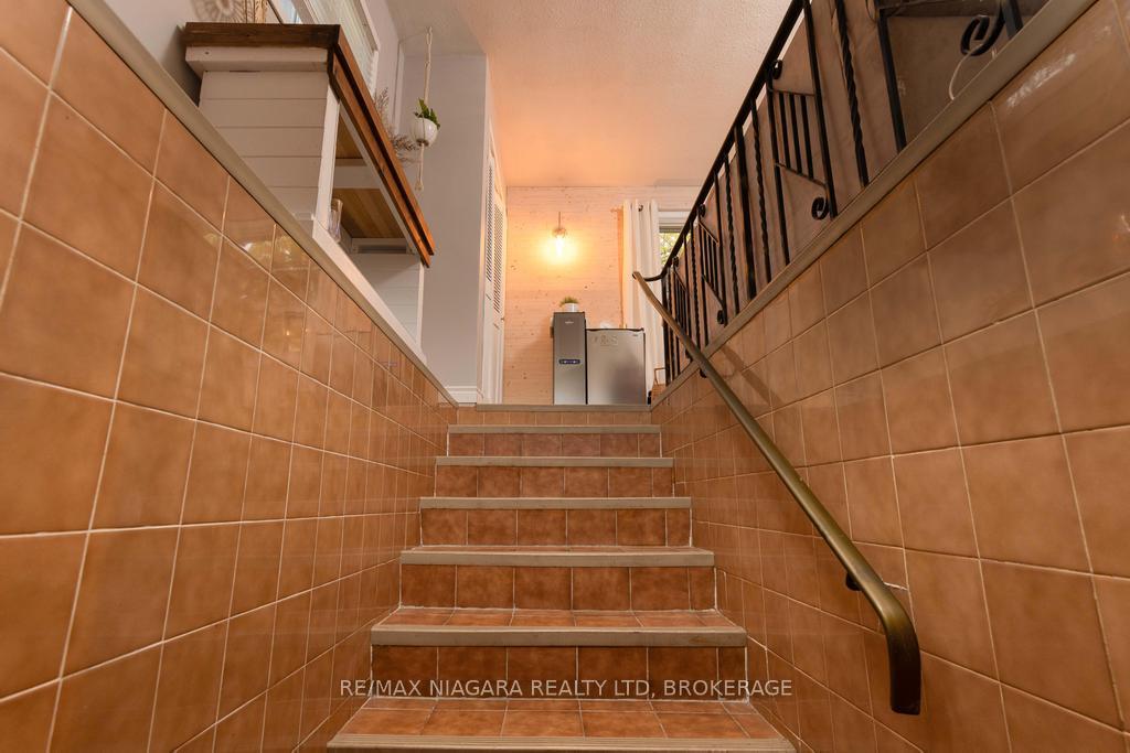 Photo 21 of 26 Hazel Street, St. Catharines, Burleigh Hill — HOMEH