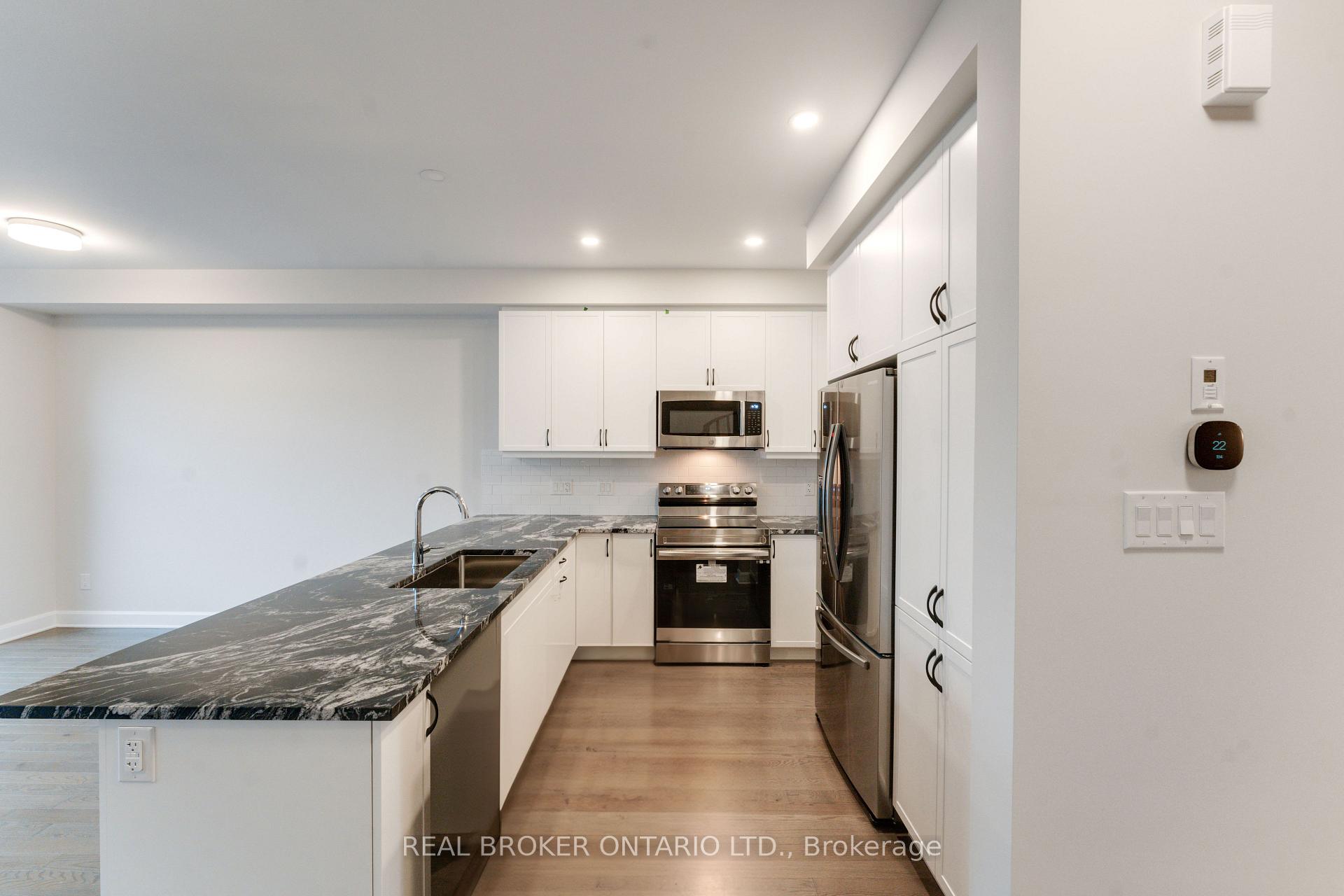 Photo 4 of 744 Maverick Crescent, Ottawa, Remainder of Stittsville & Area — HOMEH