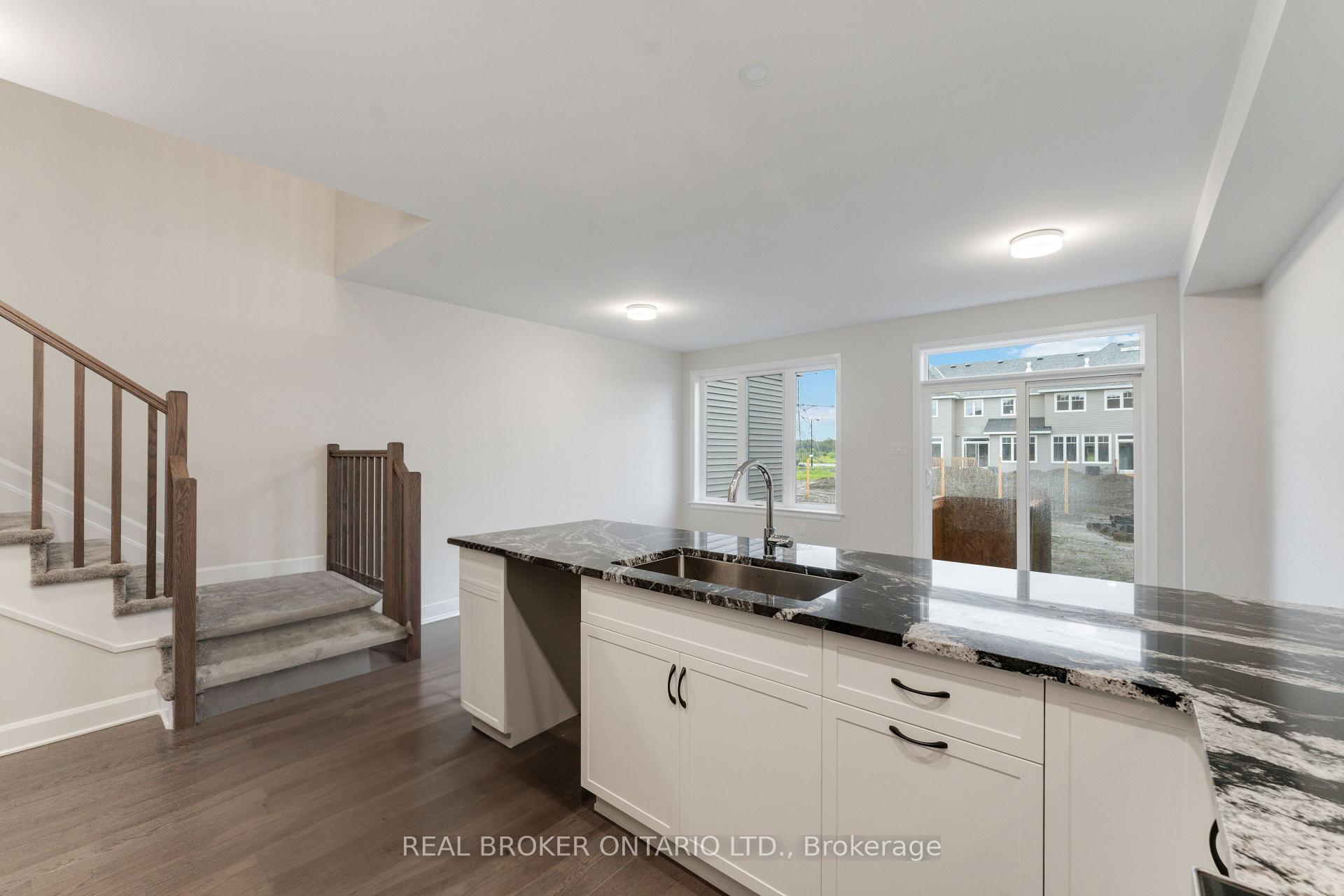 Photo 7 of 744 Maverick Crescent, Ottawa, Remainder of Stittsville & Area — HOMEH