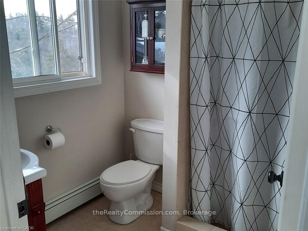 Photo 25 of 9 Doran Road, Springwater, Midhurst — HOMEH
