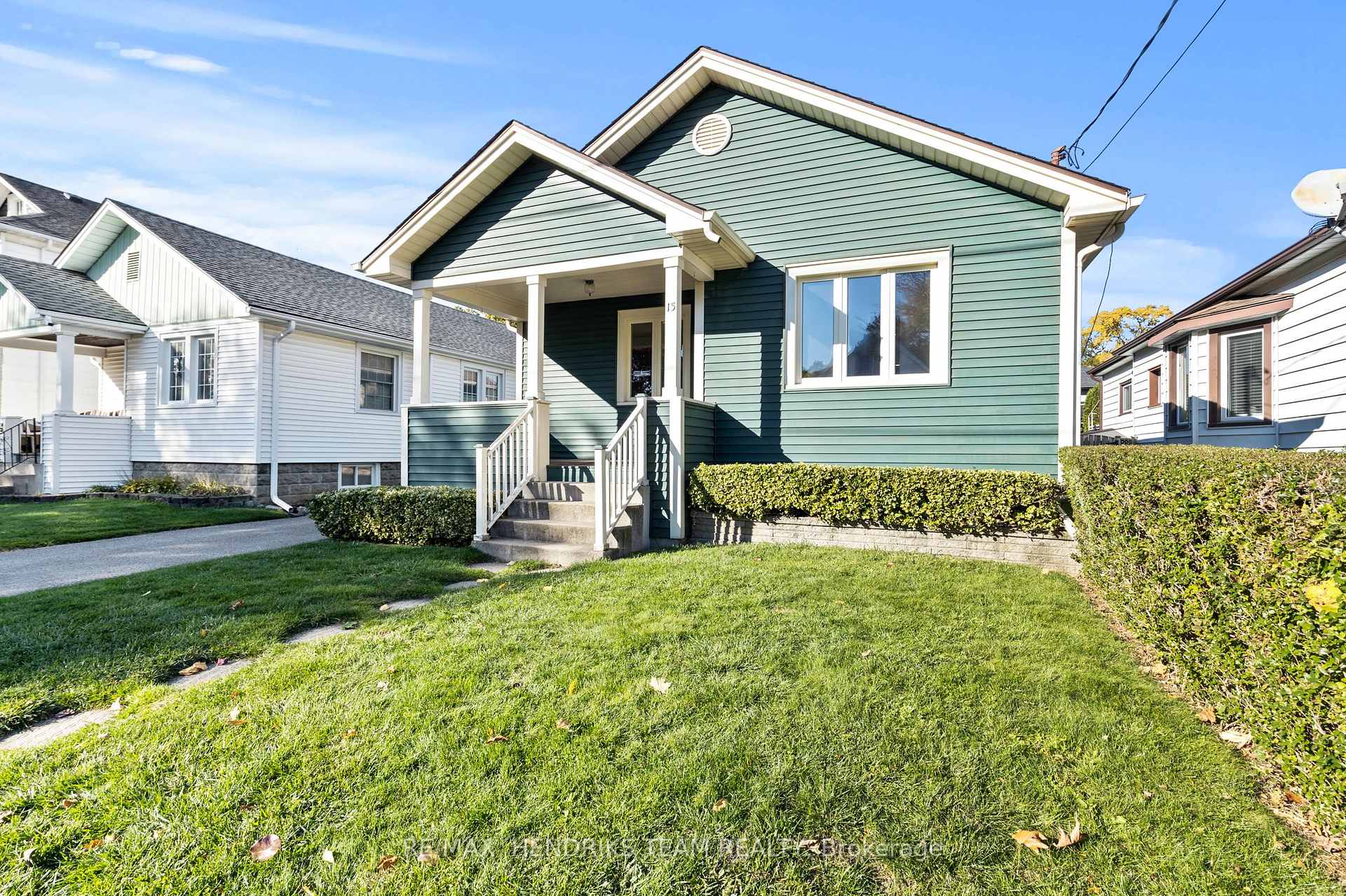 Photo 3 of 15 Stuart Avenue, St. Catharines, Downtown — HOMEH