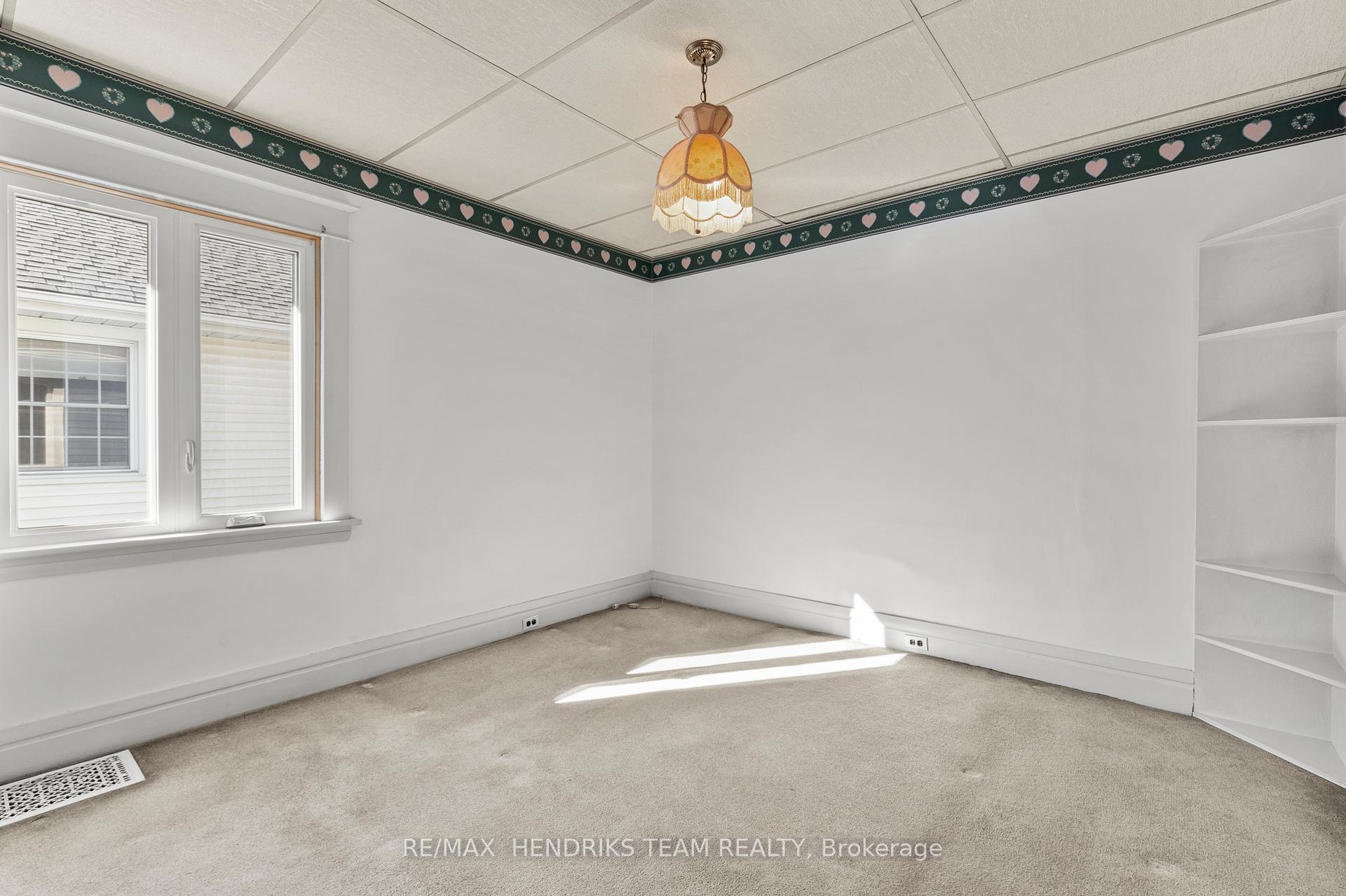Photo 15 of 15 Stuart Avenue, St. Catharines, Downtown — HOMEH