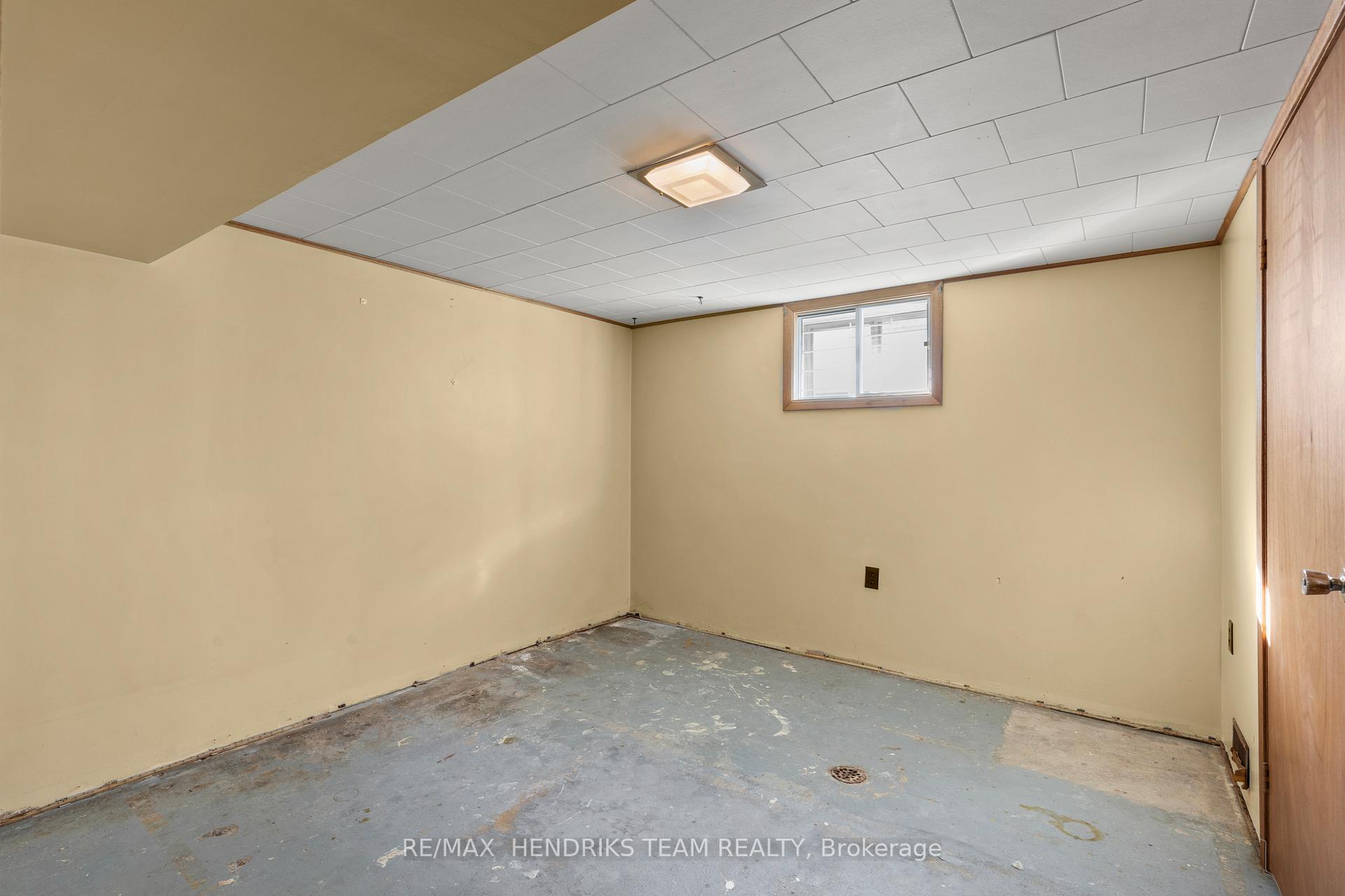 Photo 22 of 15 Stuart Avenue, St. Catharines, Downtown — HOMEH